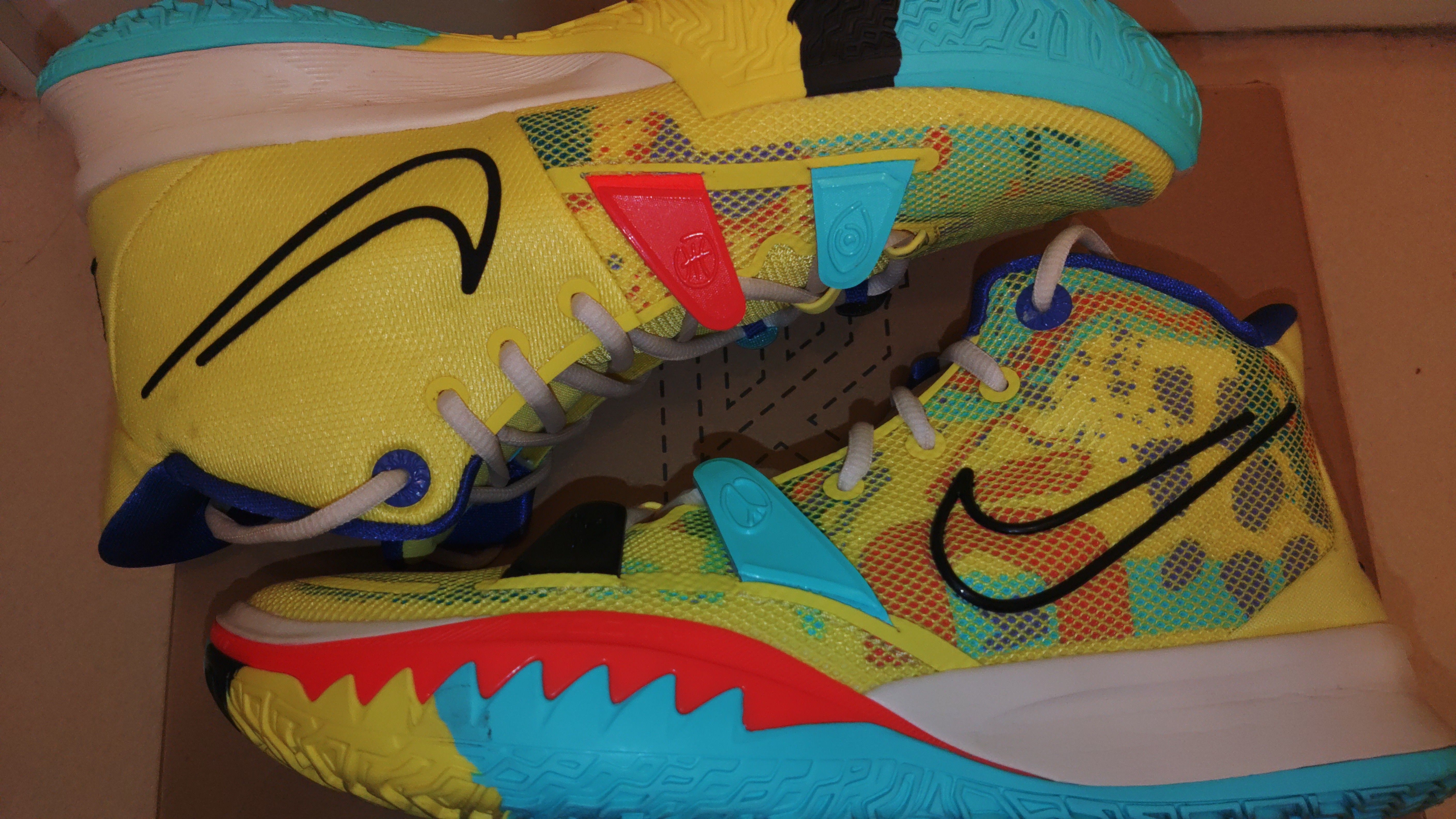 Nike Kyrie 7 "Yellow Strike"