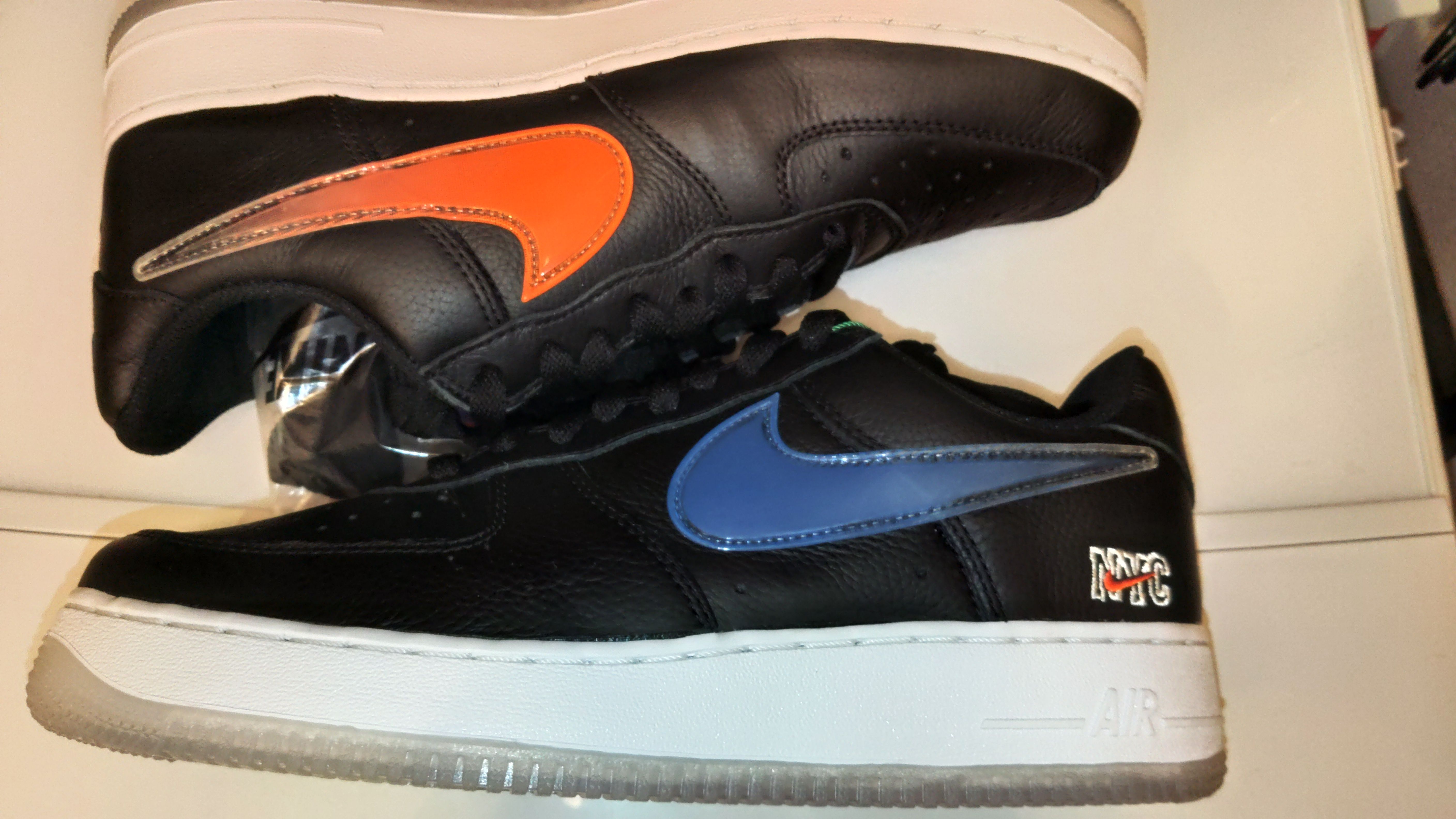 KITH × Nike Air Force 1 Low New York Knicks "Black/Brilliant Orange/Rush/Brilliant White"