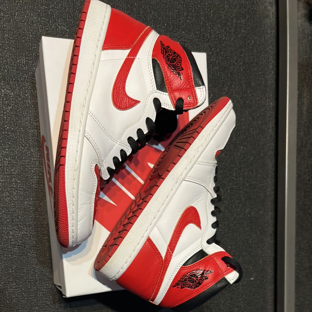 Nike Air Jordan 1 High OG "Heritage"