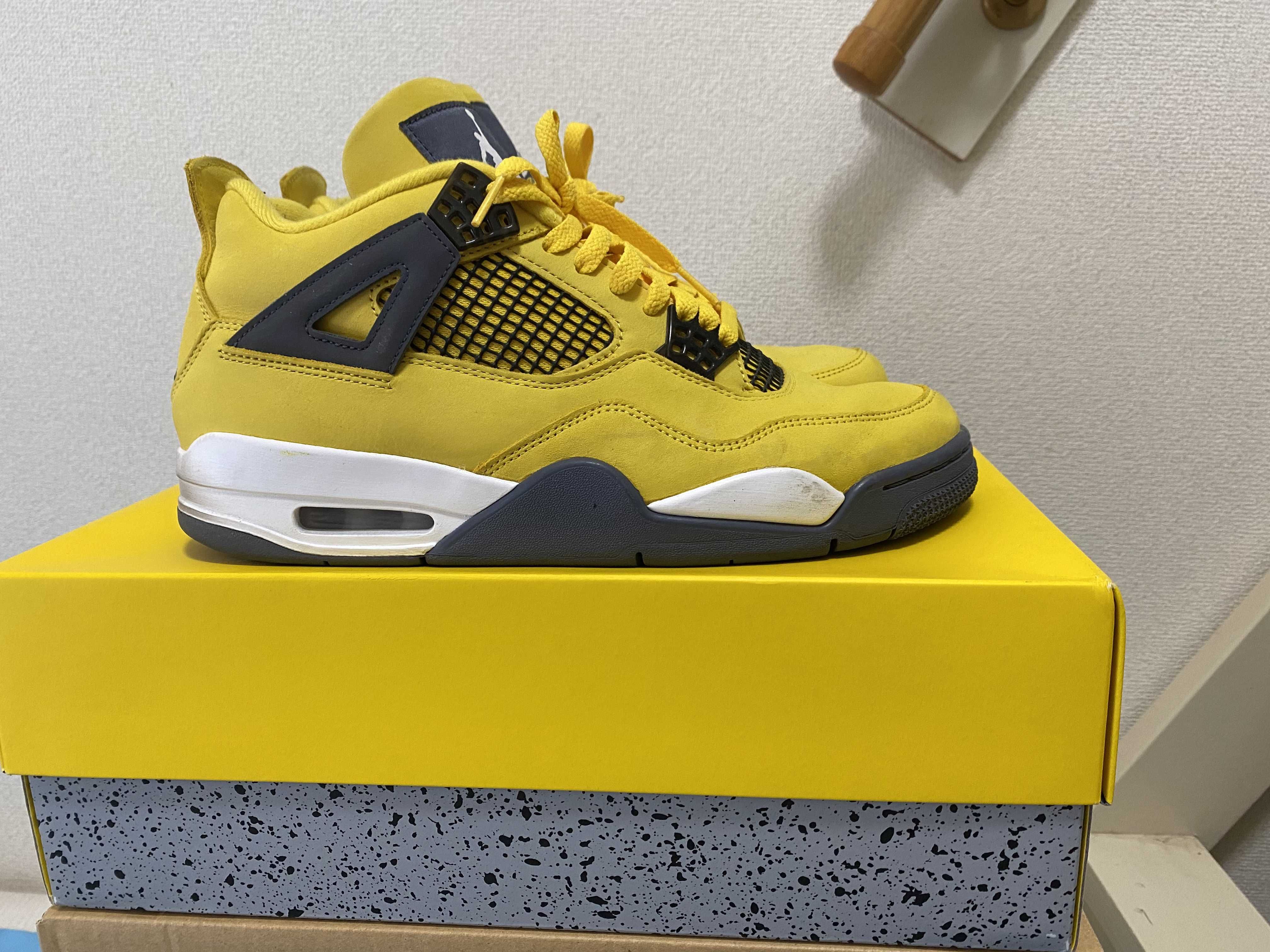Nike Air Jordan 4 "Tour Yellow"