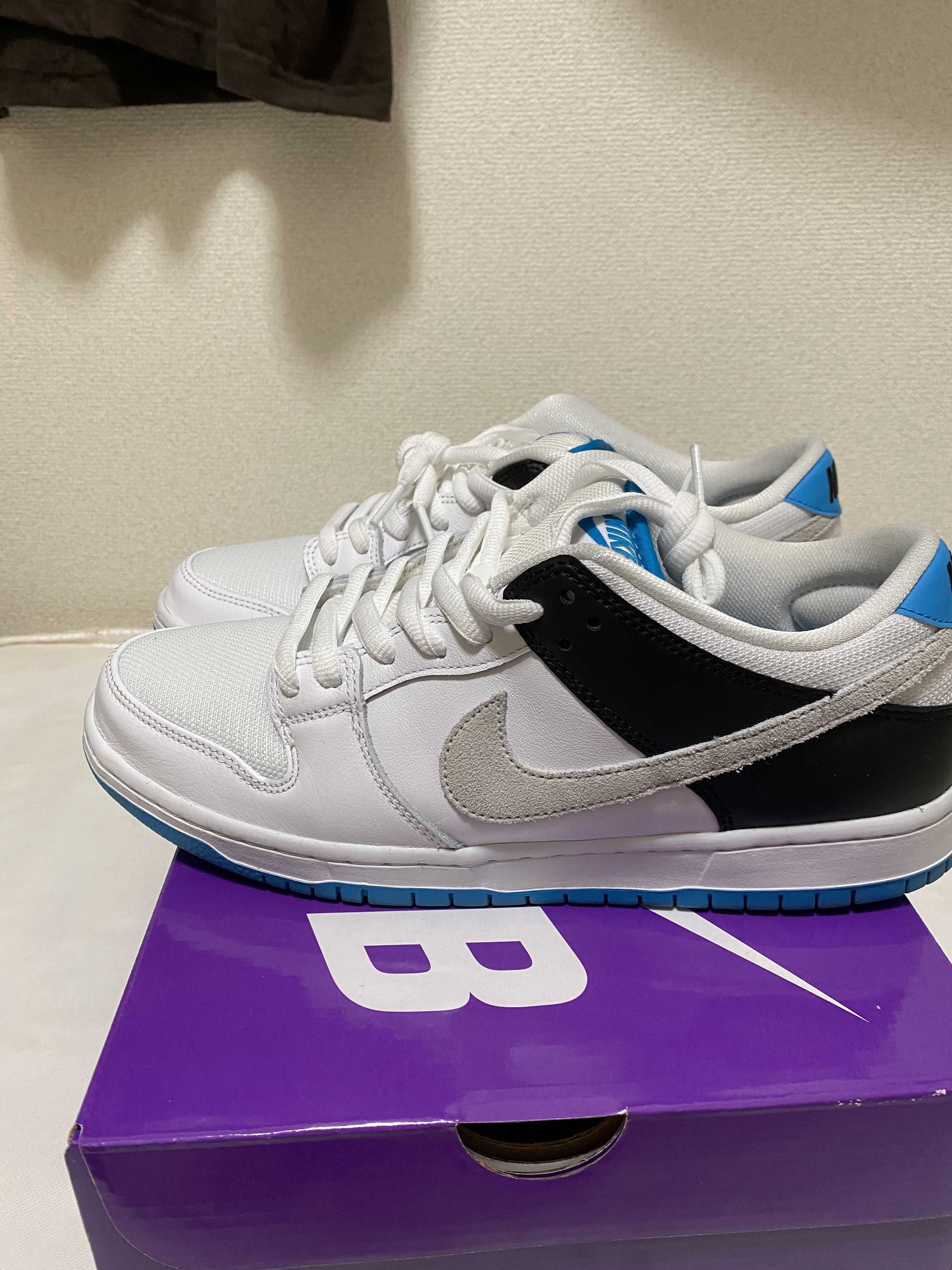 Nike SB Dunk Low "Laser Blue"