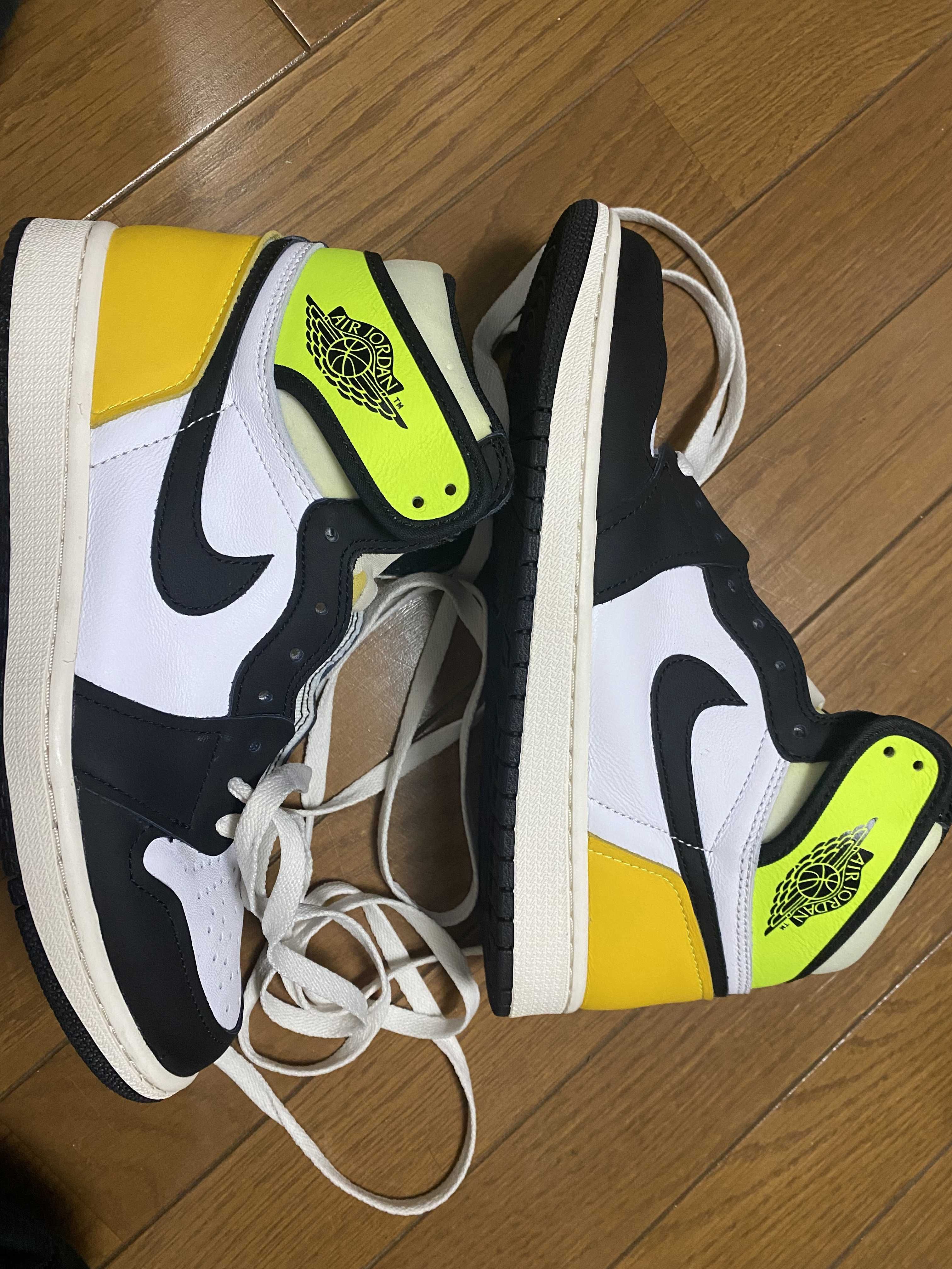 Nike Air Jordan 1 High OG "Volt Gold"