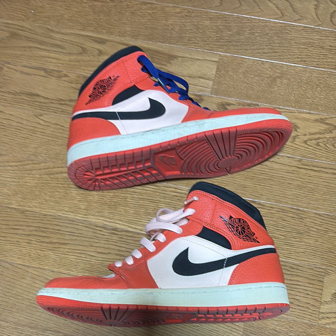 Nike Air Jordan 1 Mid "Team Orange Black"