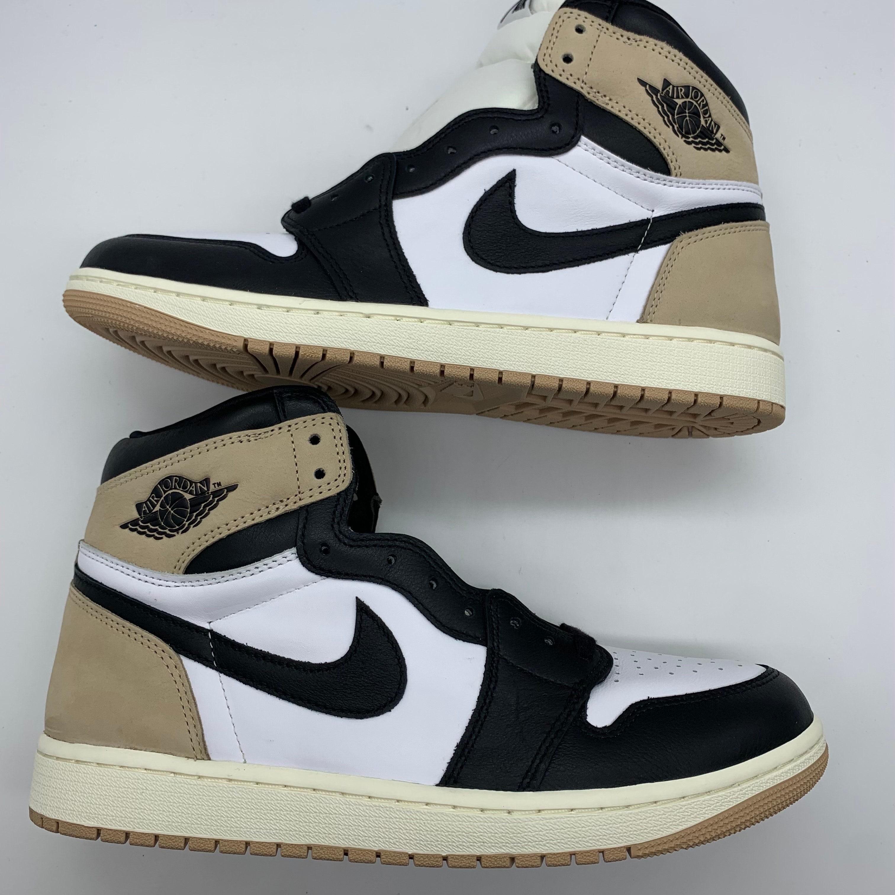 Nike Women's Air Jordan 1 Retro High OG "Latte"