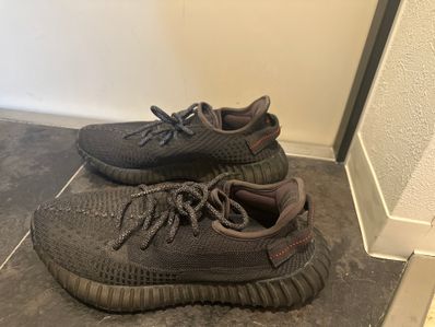 adidas YEEZY Boost 350 V2 "Black"