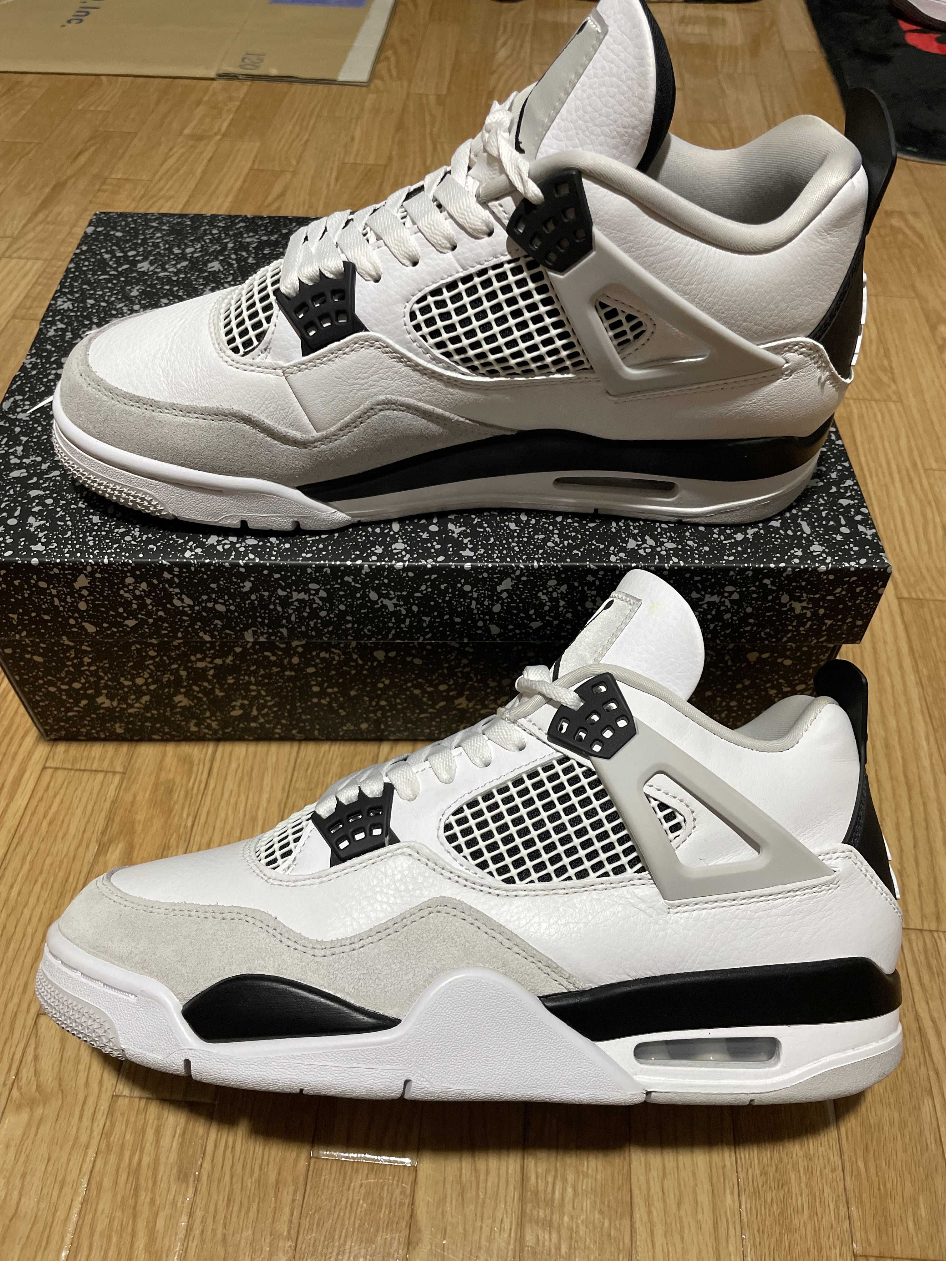 Nike Air Jordan 4 "Military Black"