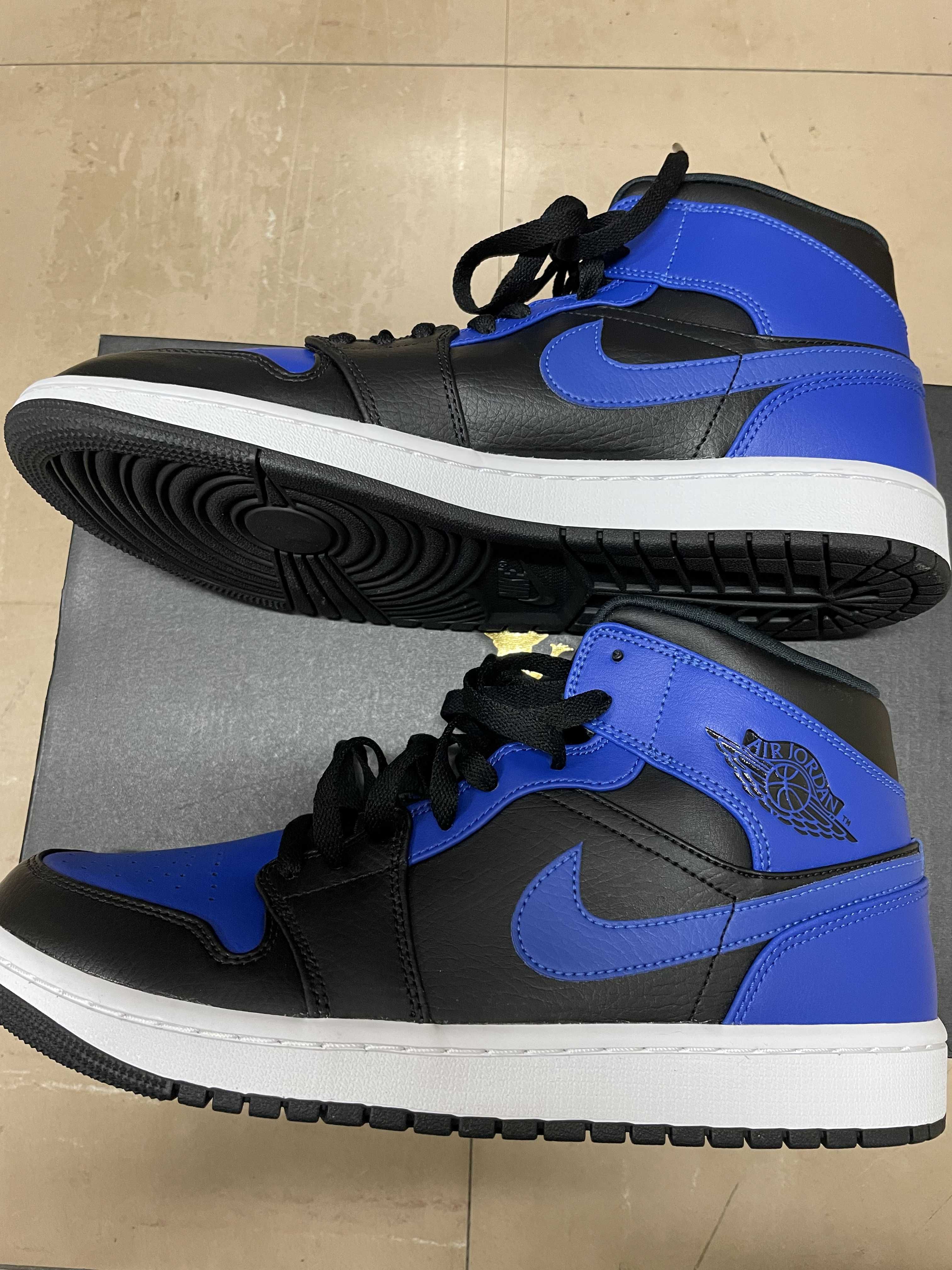 Nike Air Jordan 1 Mid "Hyper Royal"