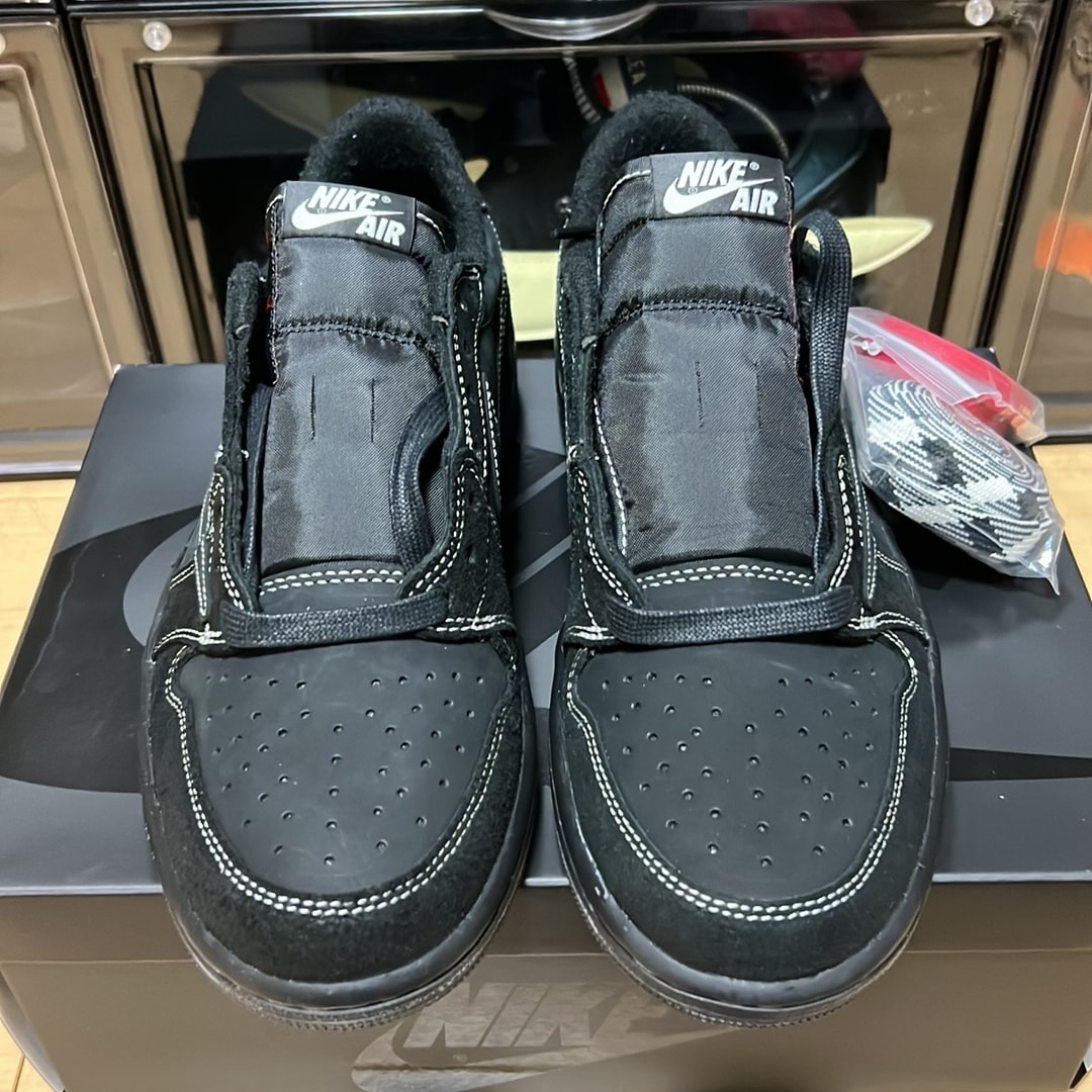 Travis Scott × Nike Air Jordan 1 Low OG SP "Black Phantom"