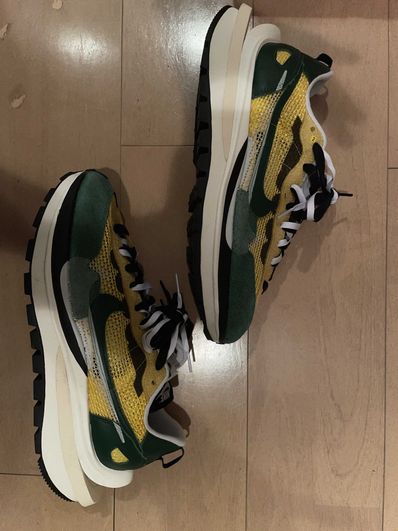 sacai × Nike Vapor Waffle "Tour Yellow/Stadium Green-Sail"