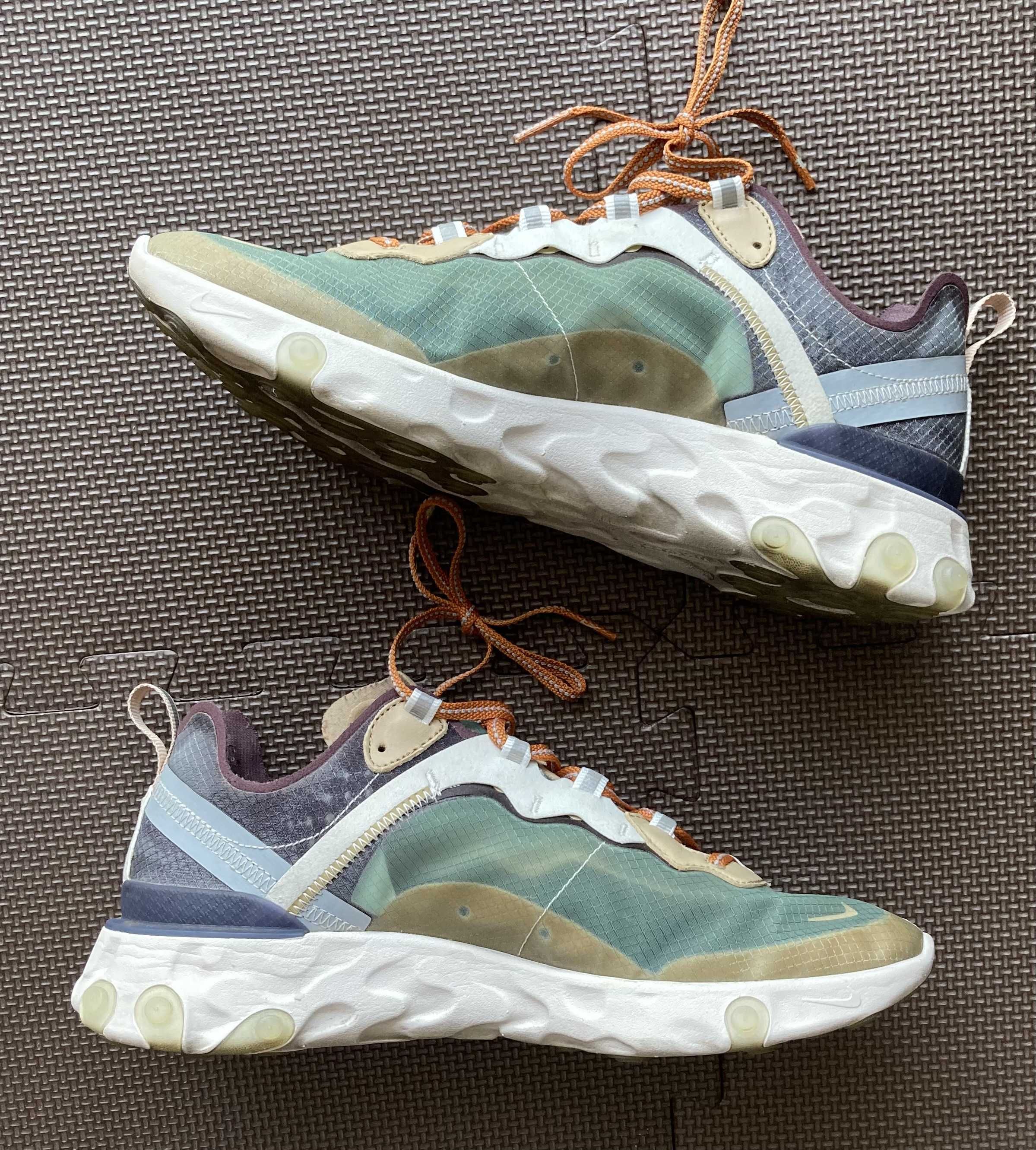 UNDERCOVER × NIKE REACT ELEMENT 87 MINT GREEN/KAHKI