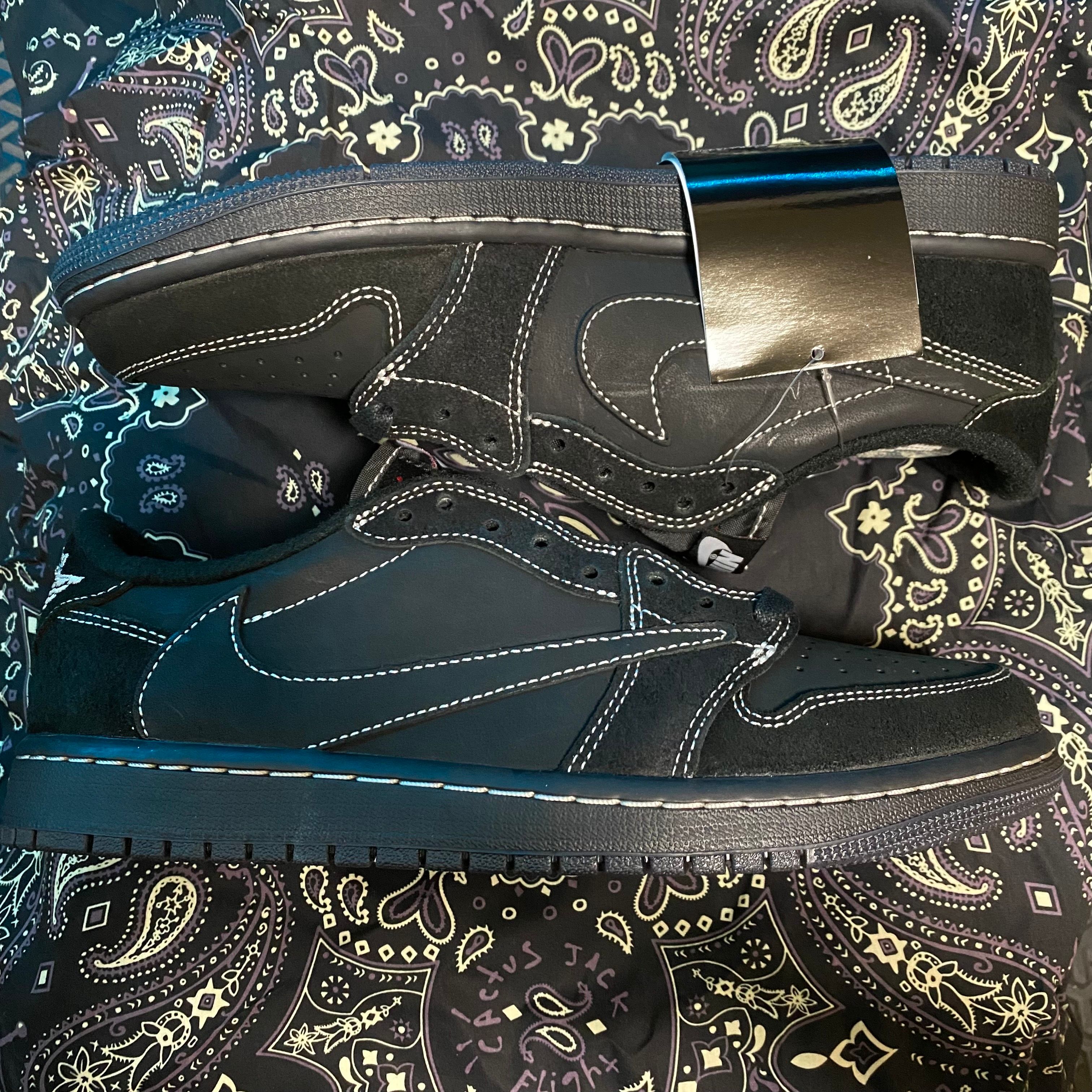 Travis Scott × Nike Air Jordan 1 Low OG SP "Black Phantom"