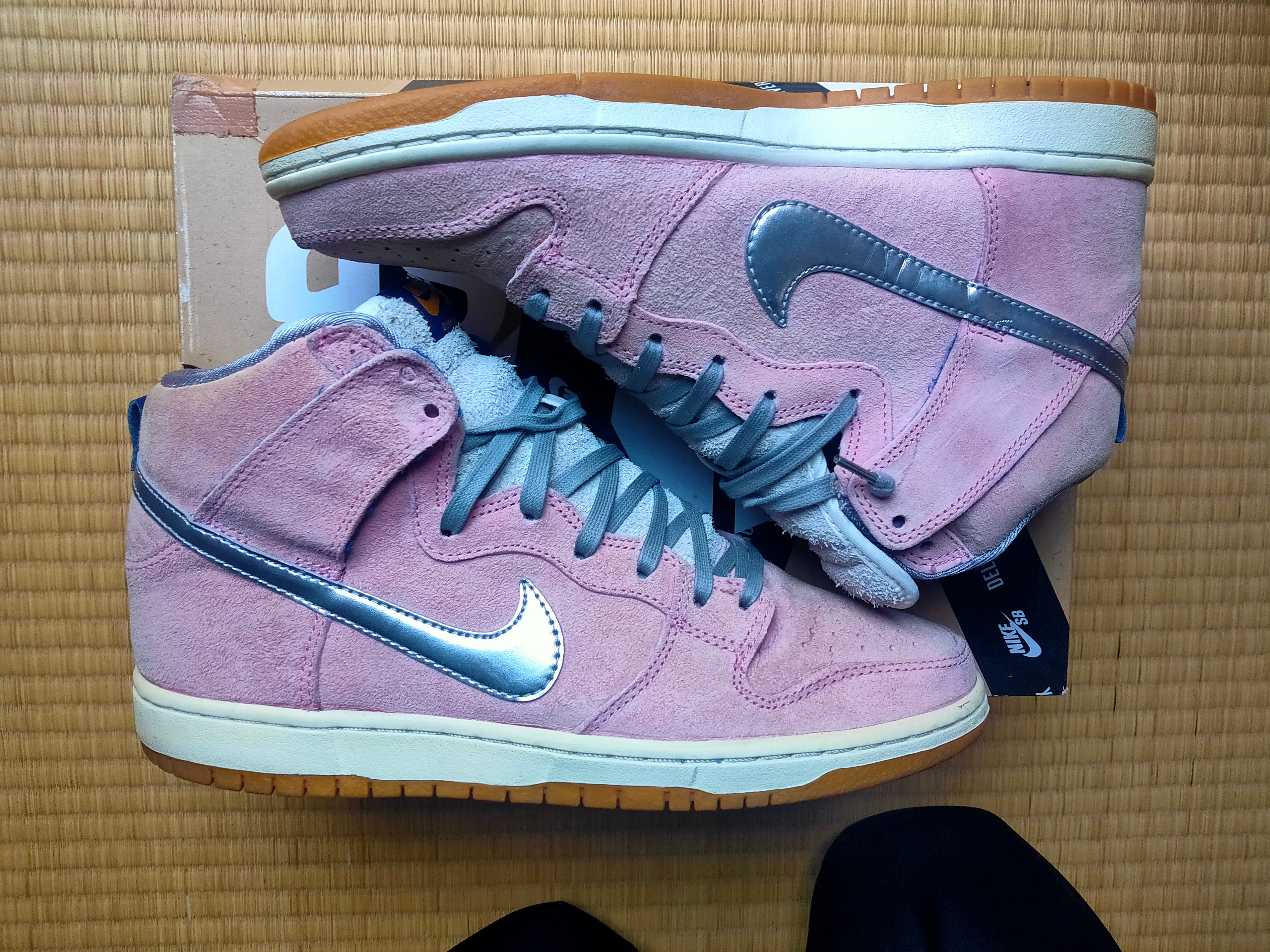 Nike Dunk SB High "Concepts When Pigs Fly"