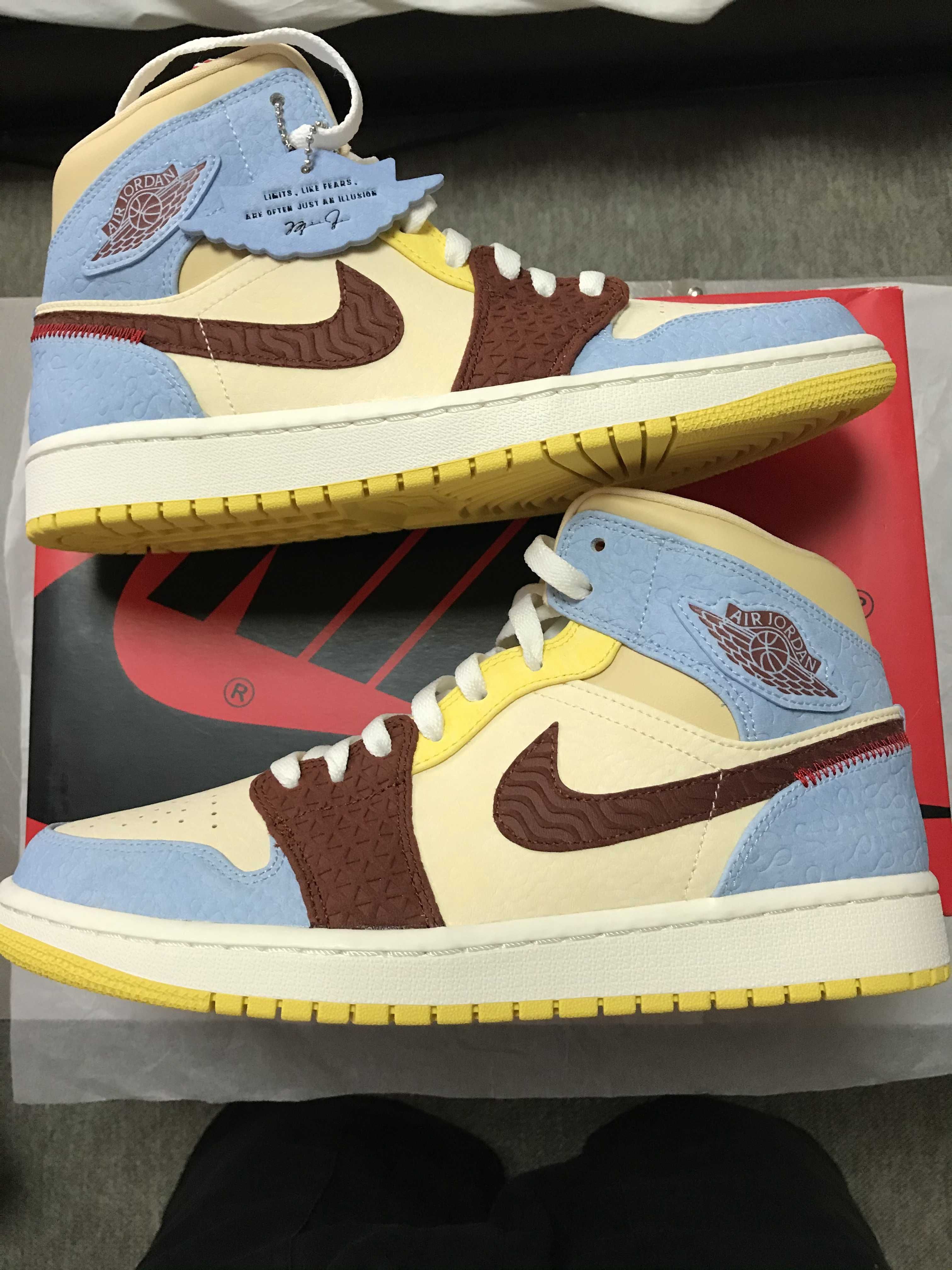 MAISON CHATEAU ROUGE × NIKE AIR JORDAN 1 MID SE "WHITE/LIGHT BLUE"