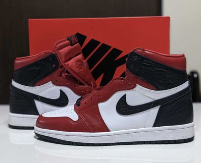Nike Women's Air Jordan 1 High OG "Satin Red"