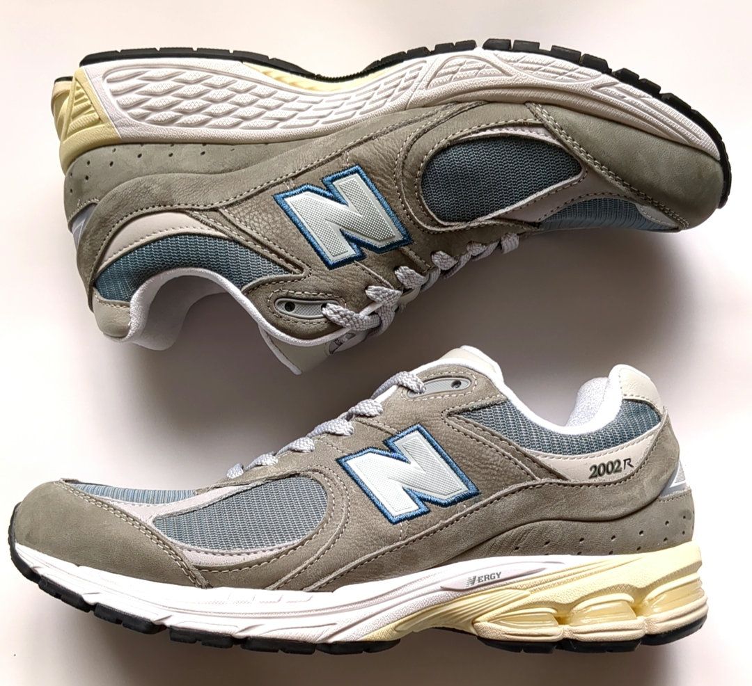 New Balance 2002R "Beige"