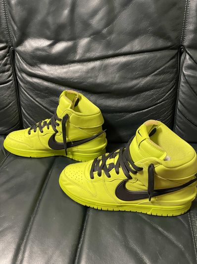 AMBUSH × NIKE DUNK HIGH "FLASH LIME"