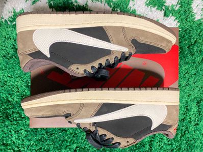 Travis Scott × Nike Air Jordan 1 Low OG SP-T "Black/Dark Mocha"