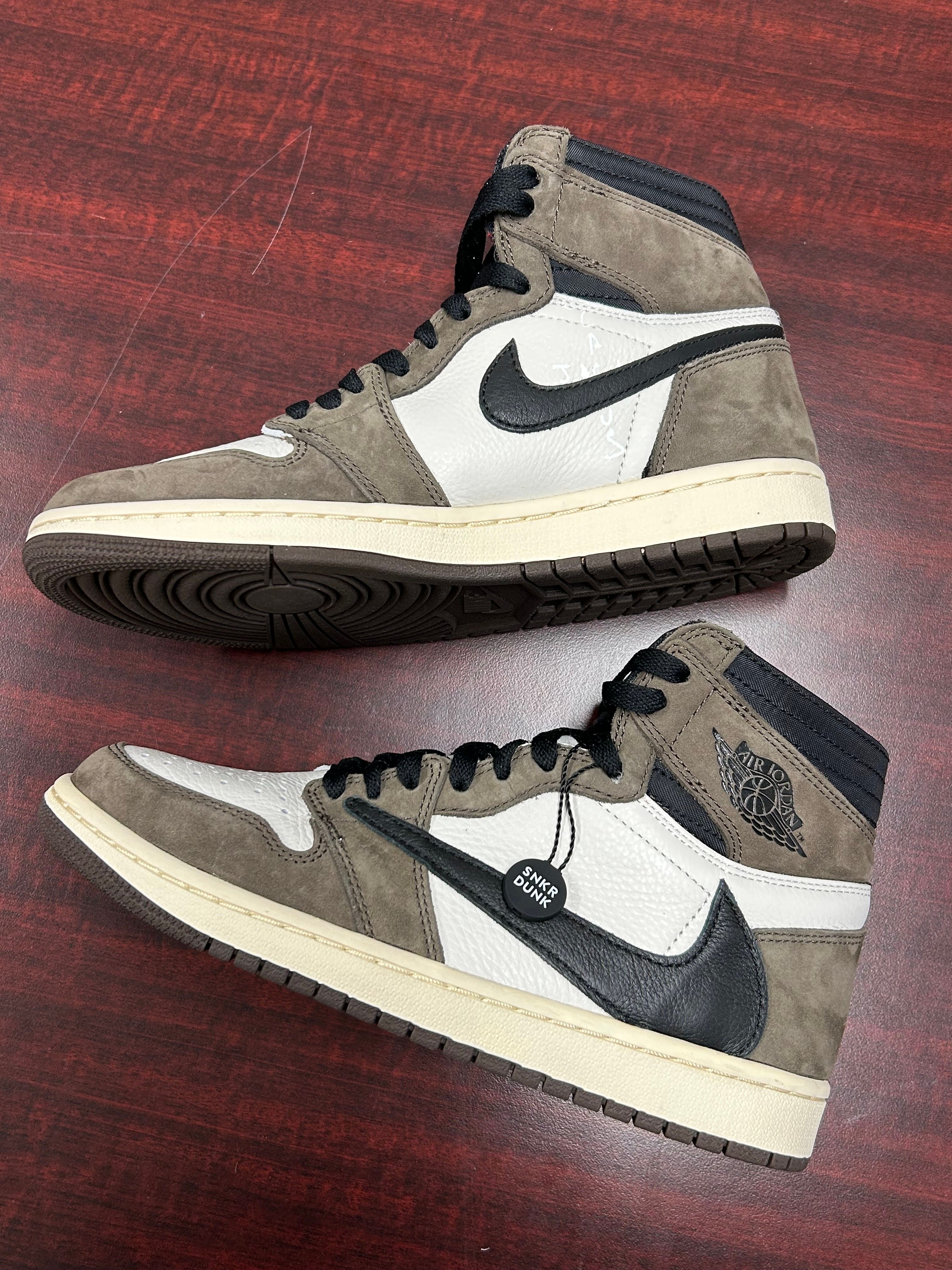 Travis Scott × Nike Air Jordan 1 Retro High OG TS SP "Sail/Dark Mocha"