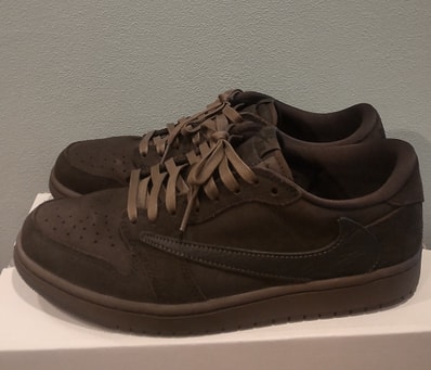 Travis Scott × Nike Air Jordan 1 Low OG SP "Velvet Brown and Dark Mocha"