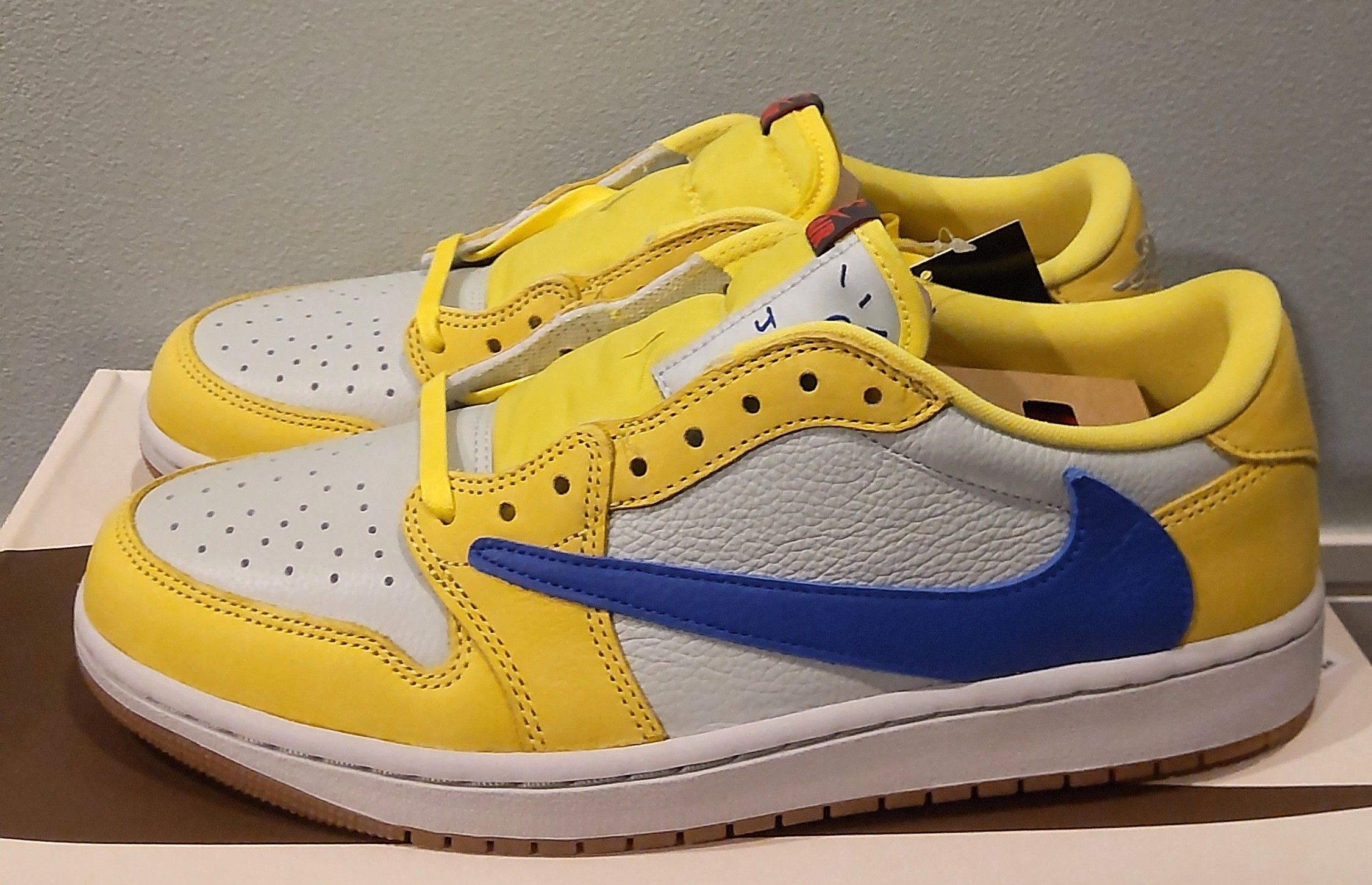 Travis Scott × Nike Women's Air Jordan 1 Retro Low OG "Canary"