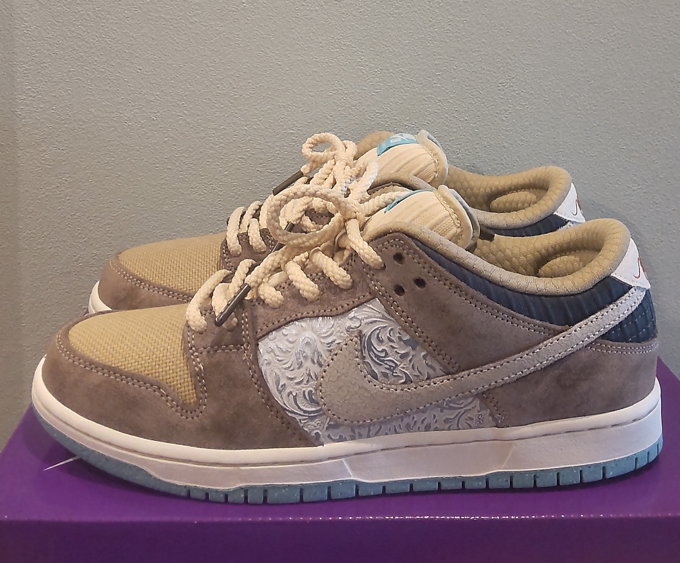 Nike SB Dunk Low Pro "Big Money Savings"