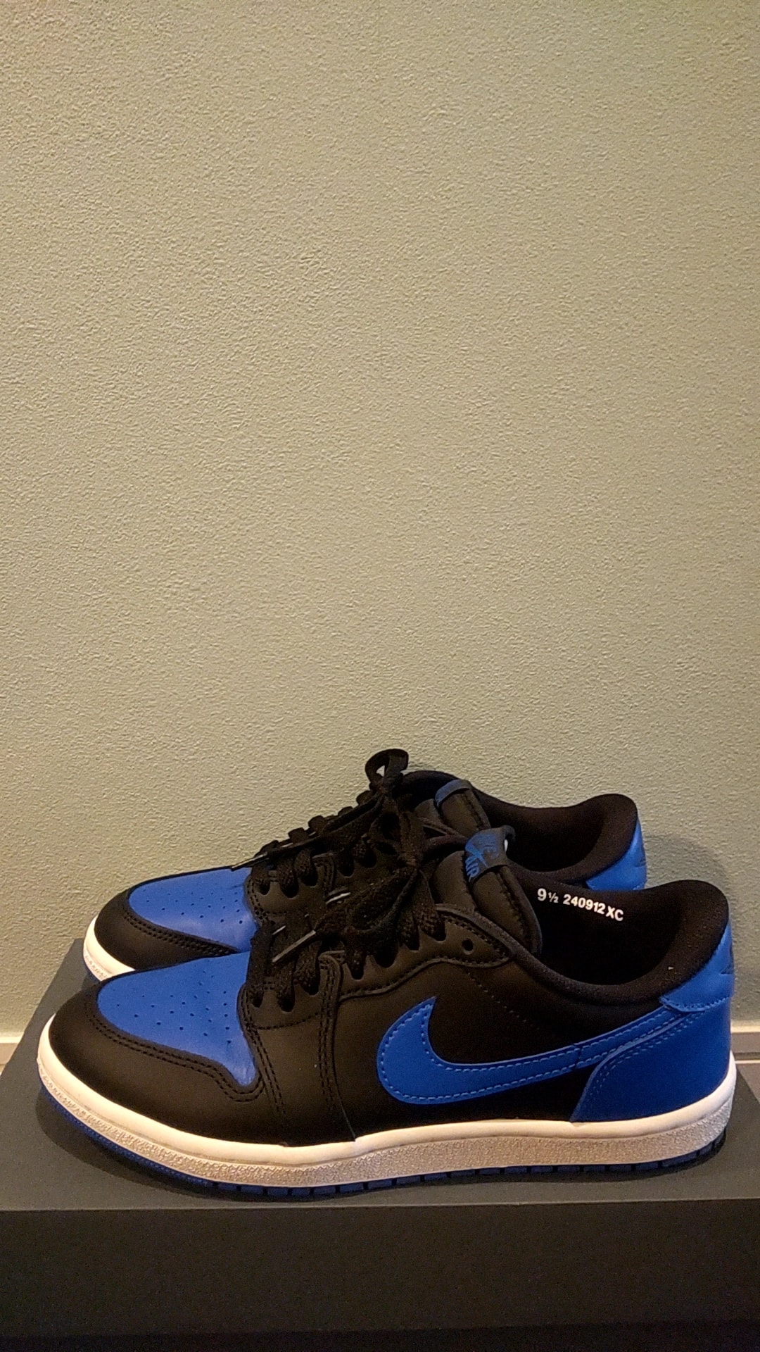 Nike Air Jordan 1 Low '85 "Black and Royal Blue"