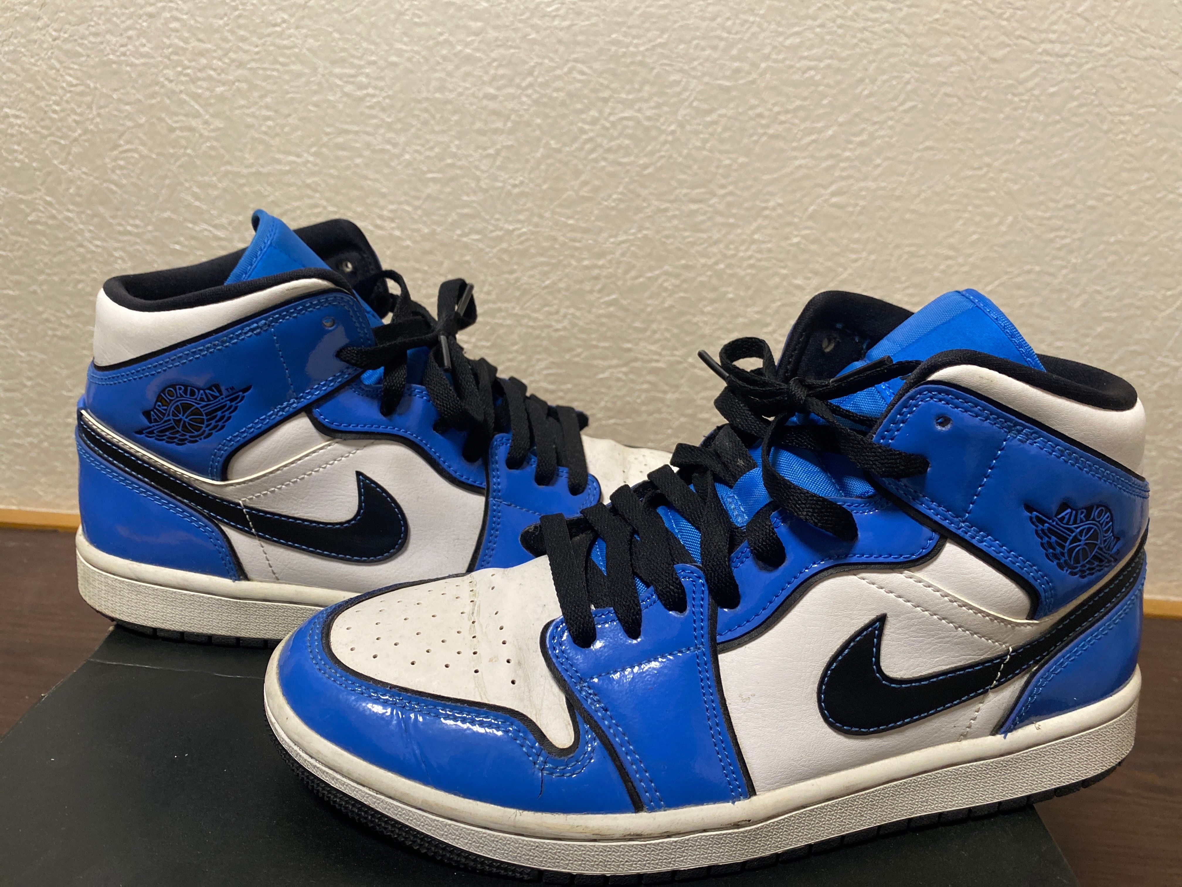 Nike Air Jordan 1 Mid SE "Signal Blue"
