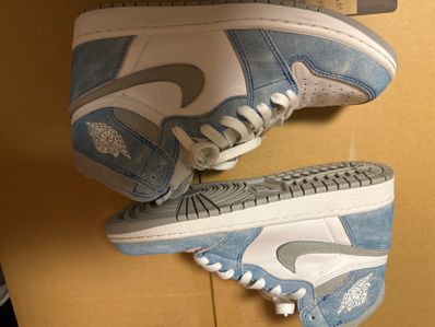 Nike Air Jordan 1 High OG "Hyper Royal"