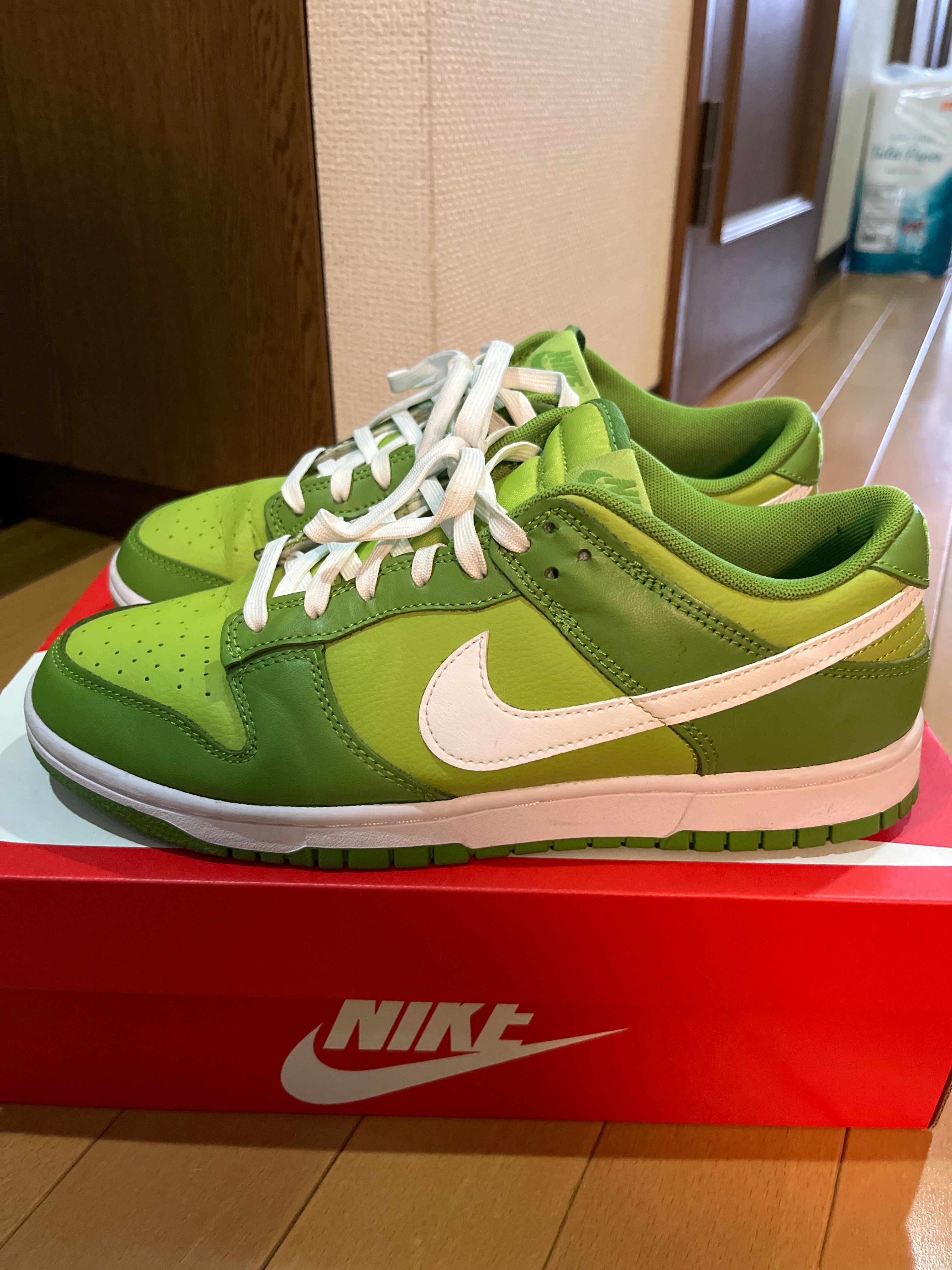 Nike Dunk Low "Chlorophyll/White/Vivid Green"