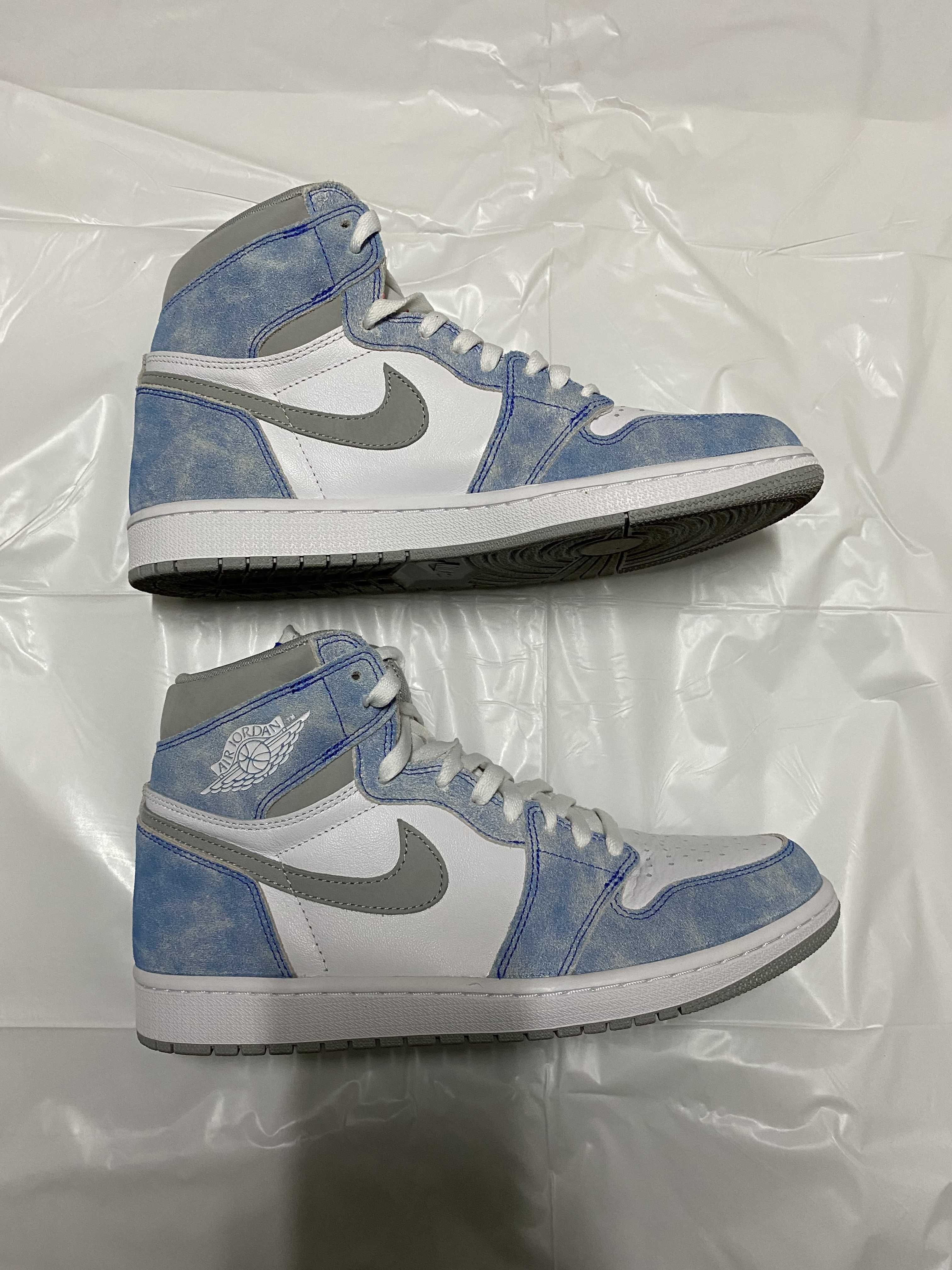 Nike Air Jordan 1 High OG "Hyper Royal"