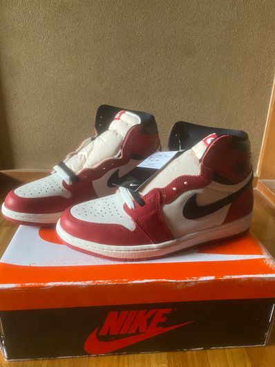 Nike Air Jordan 1 High OG "Lost & Found/Chicago"