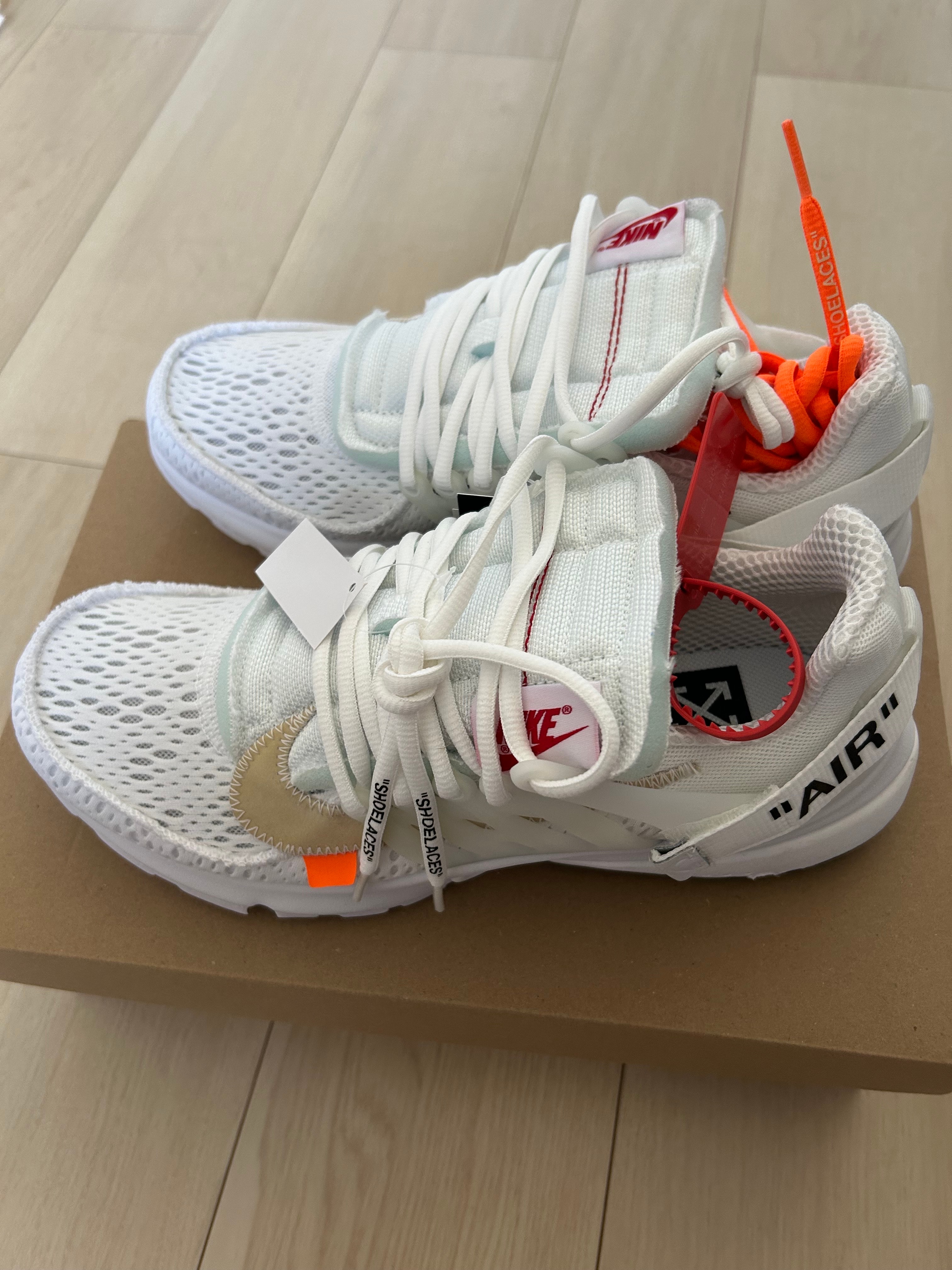 オフホワイト×ナイキ エアプレスト "ホワイト/ブラック/コーン"