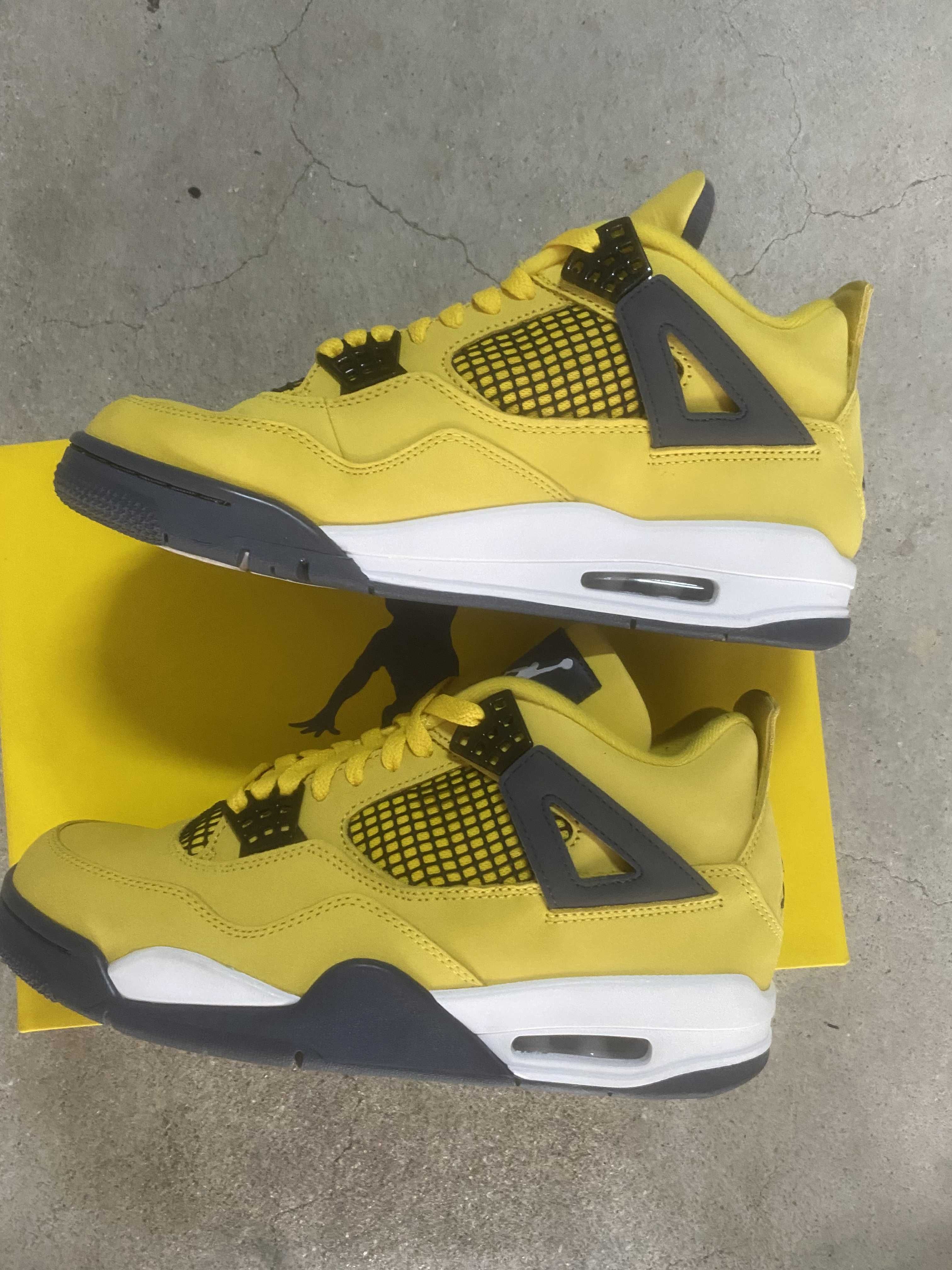 Nike Air Jordan 4 "Tour Yellow"