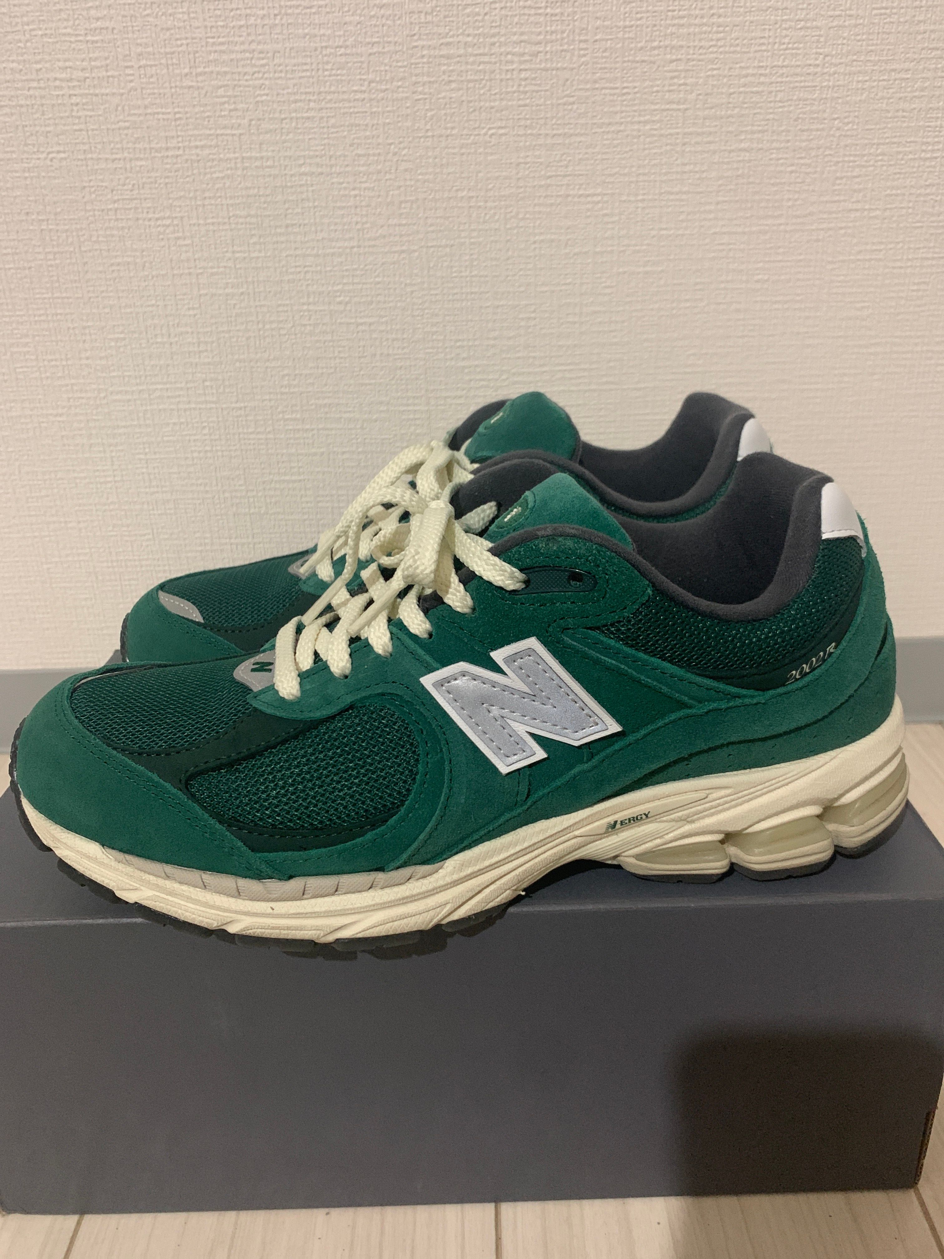 New Balance 2002R "Forest Green"