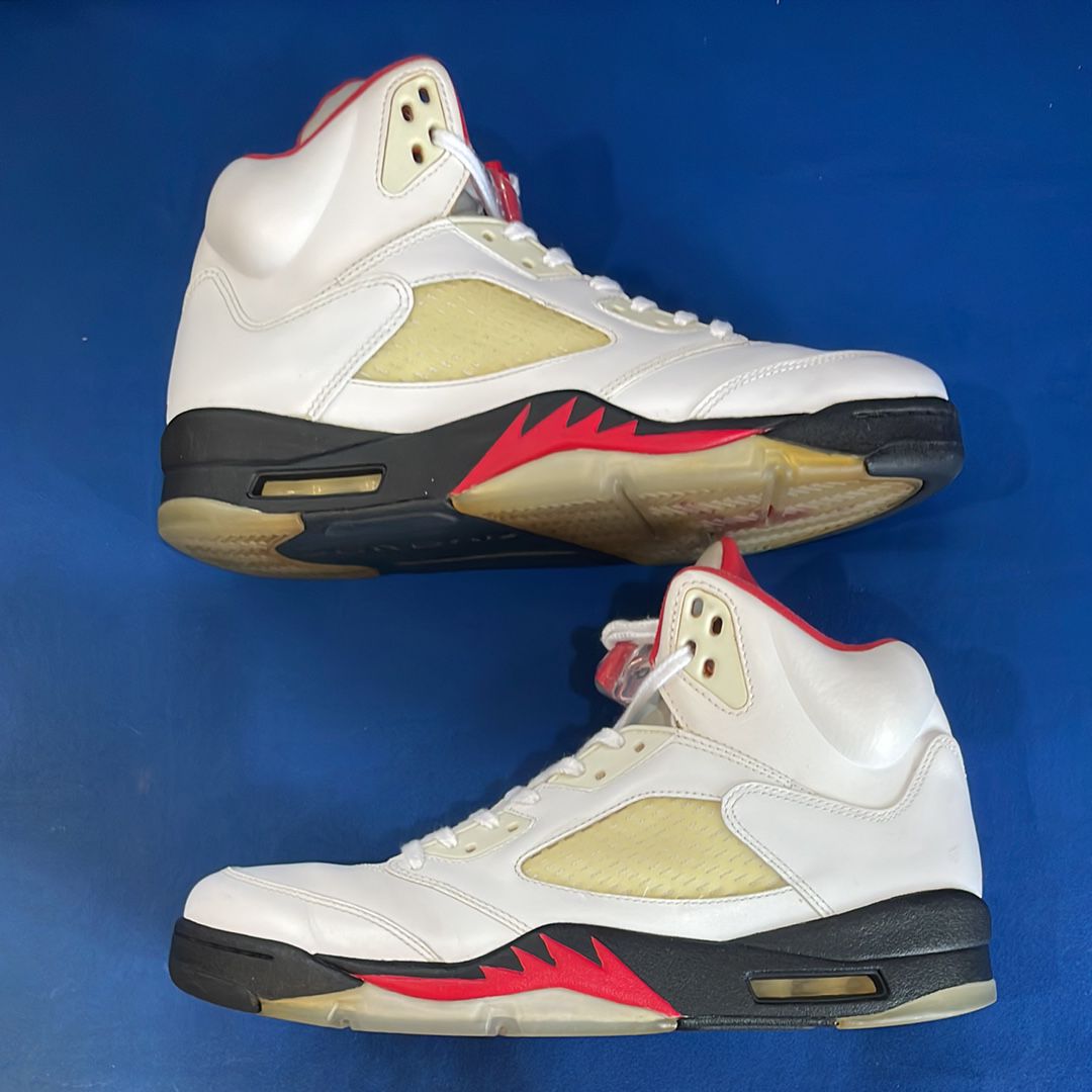 Nike Air Jordan 5 Retro "Fire Red" (2013)