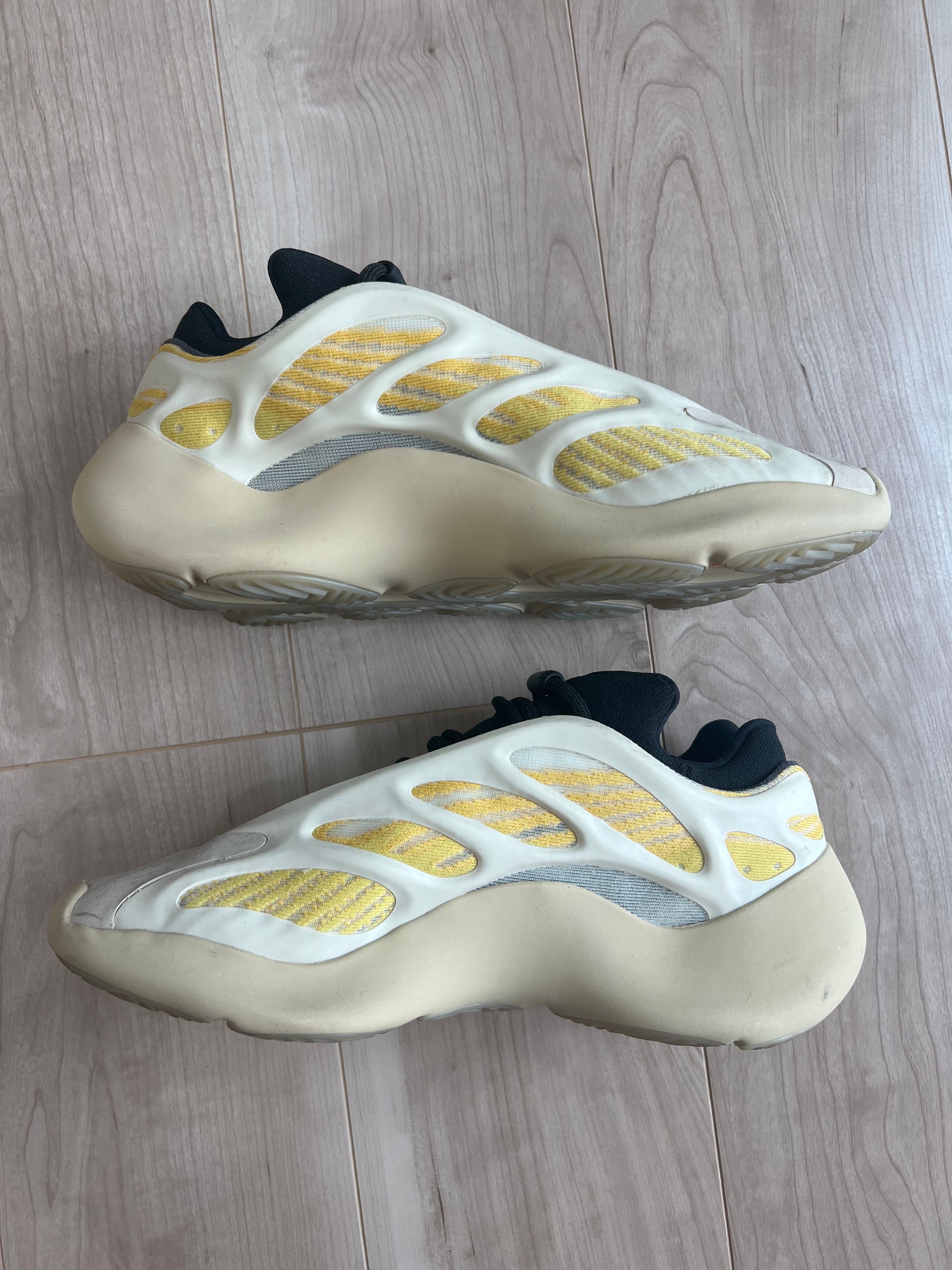 adidas YEEZY 700V3 "Mono Safflower"