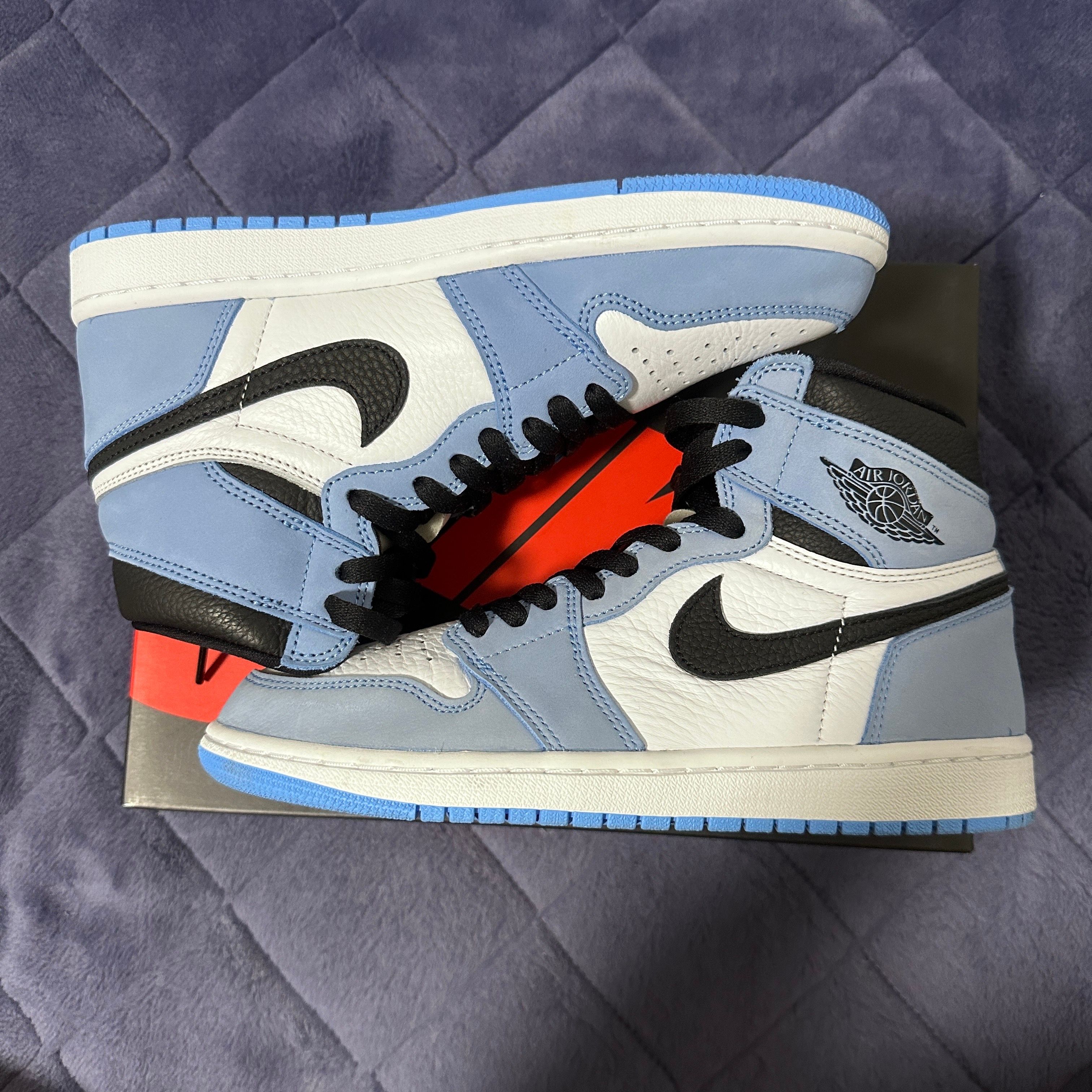 Nike Air Jordan 1 High OG "University Blue"