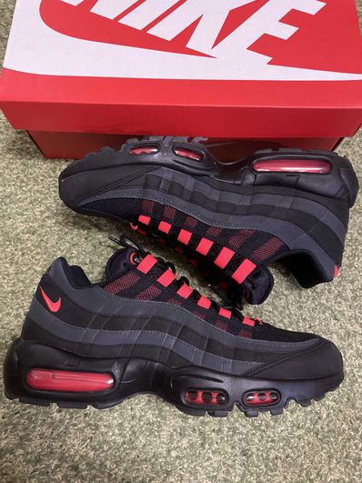 Nike Air Max 95 "Black Laser Crimson"