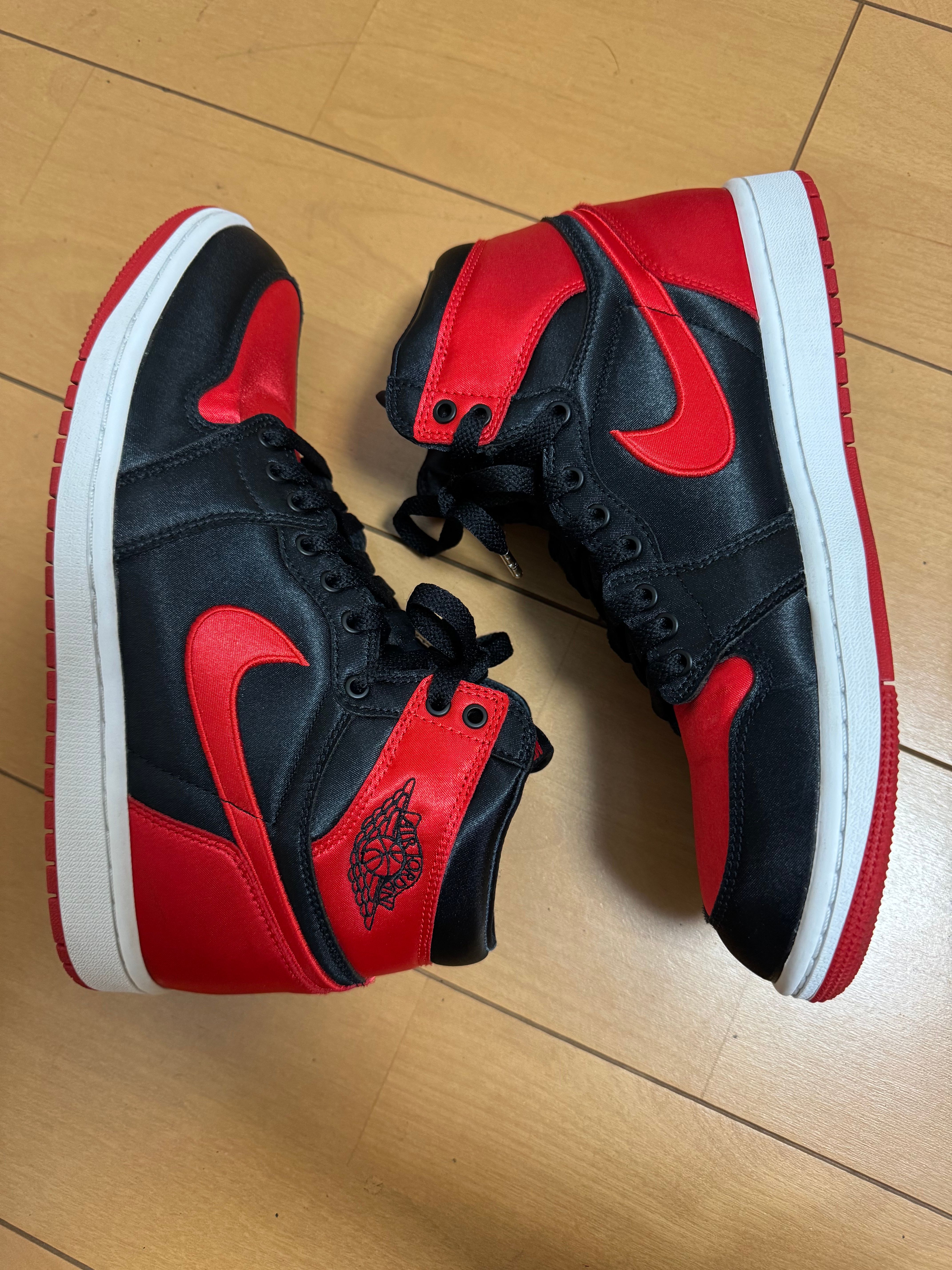 Nike Women's Air Jordan 1 Retro High OG "Satin Bred"
