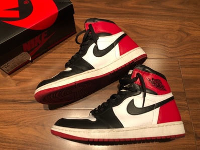 Nike Air Jordan 1 Retro High OG "Black Toe"(2016)