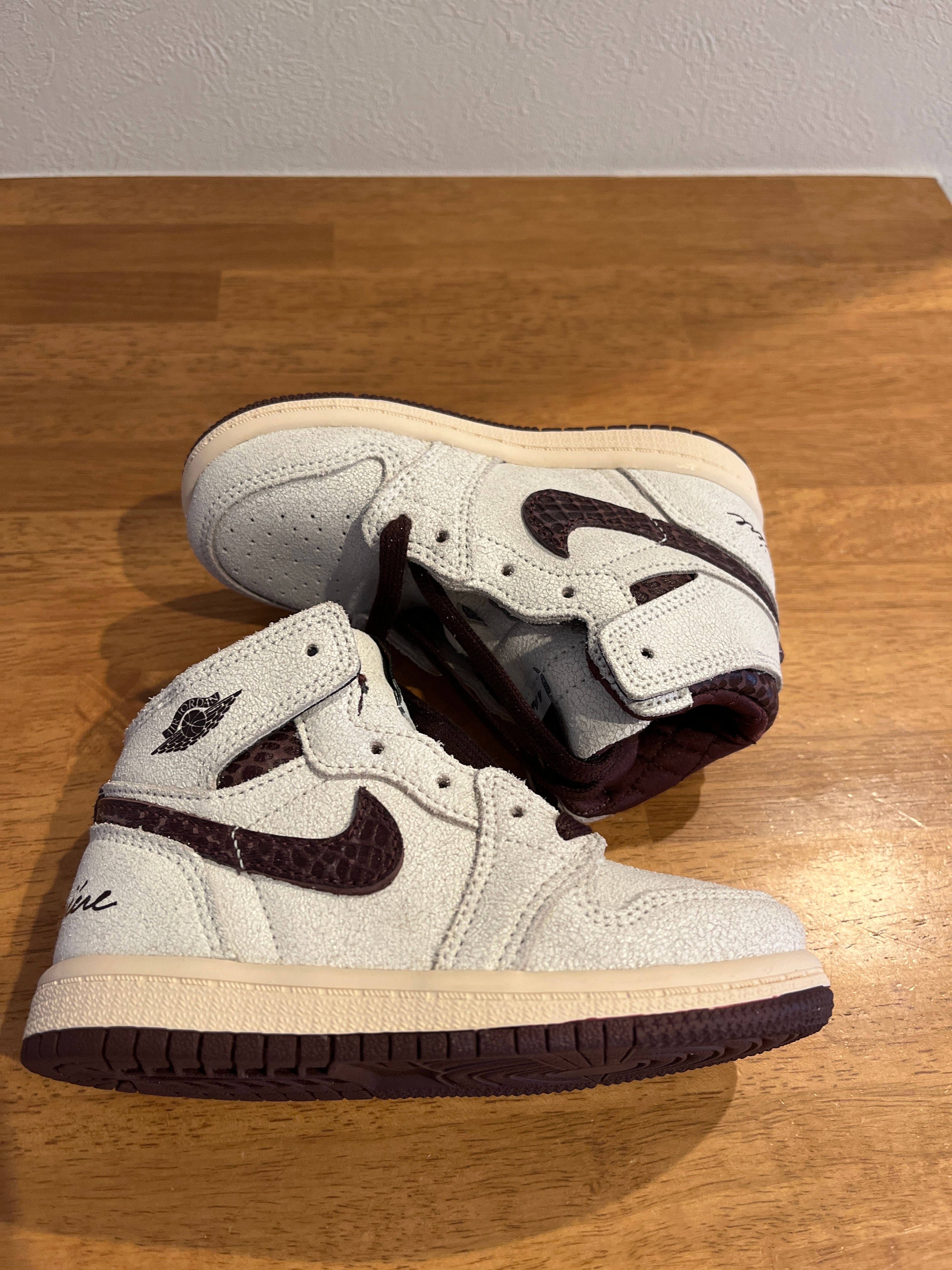 A Ma Maniere × Nike TD Air Jordan 1 RETRO High OG "Sail and Burundy"