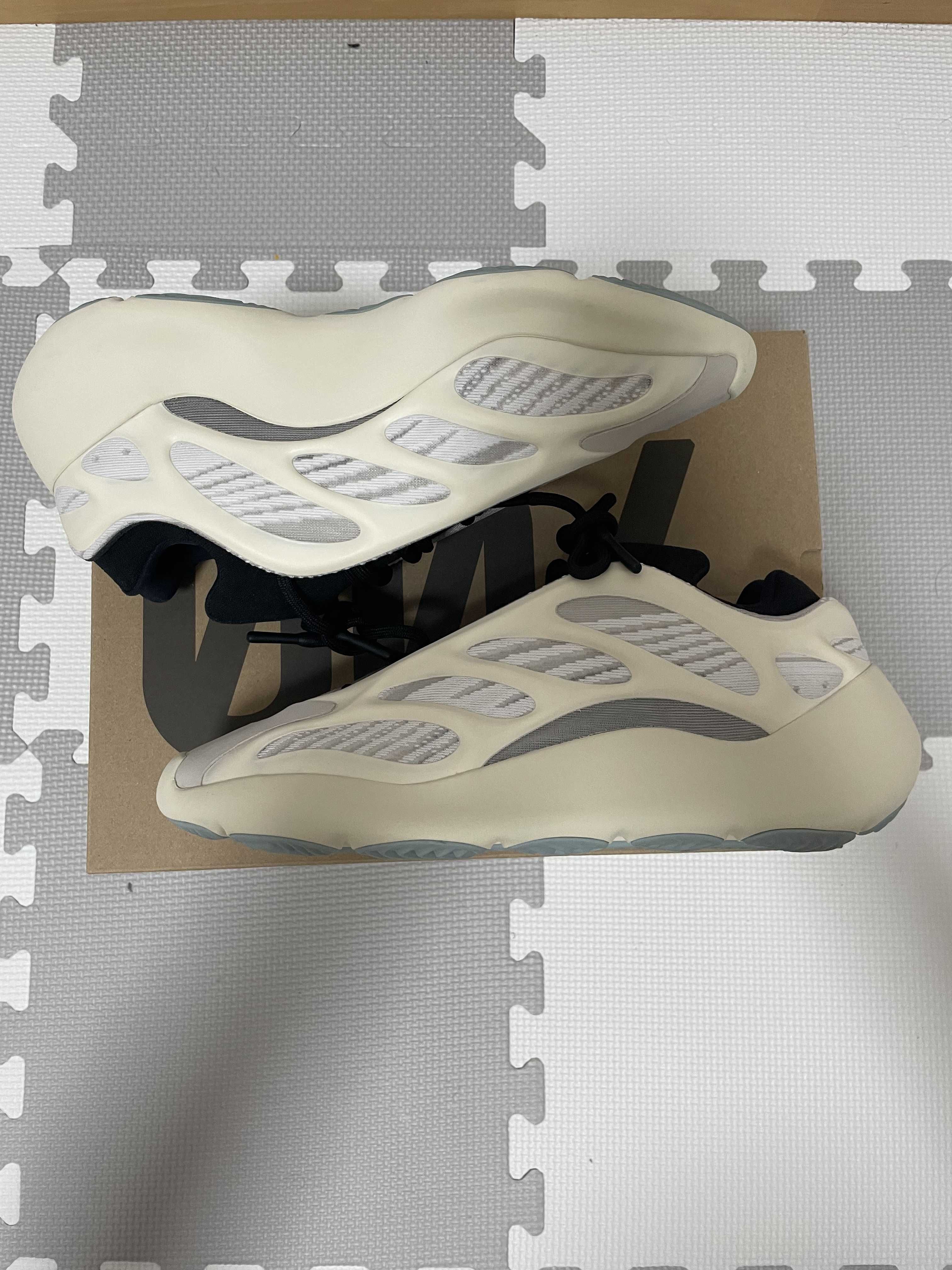 adidas YEEZY 700V3 "Azael"