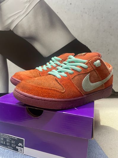 Nike SB Dunk Low Pro PRM "Mystic Red and Rosewood"