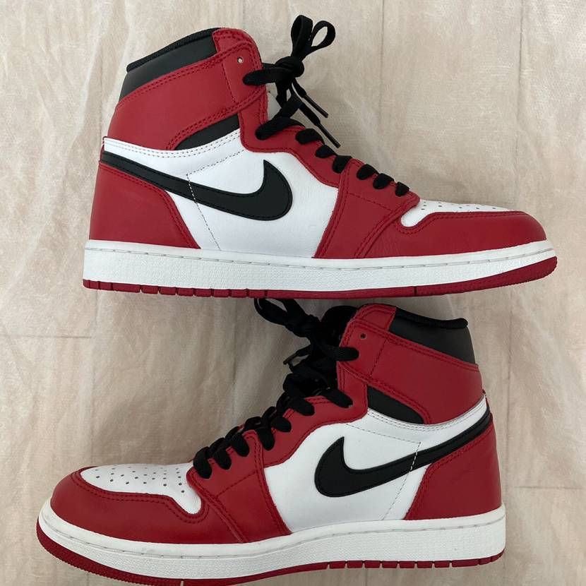 Nike Air Jordan 1 Retro High "Chicago" (2015)