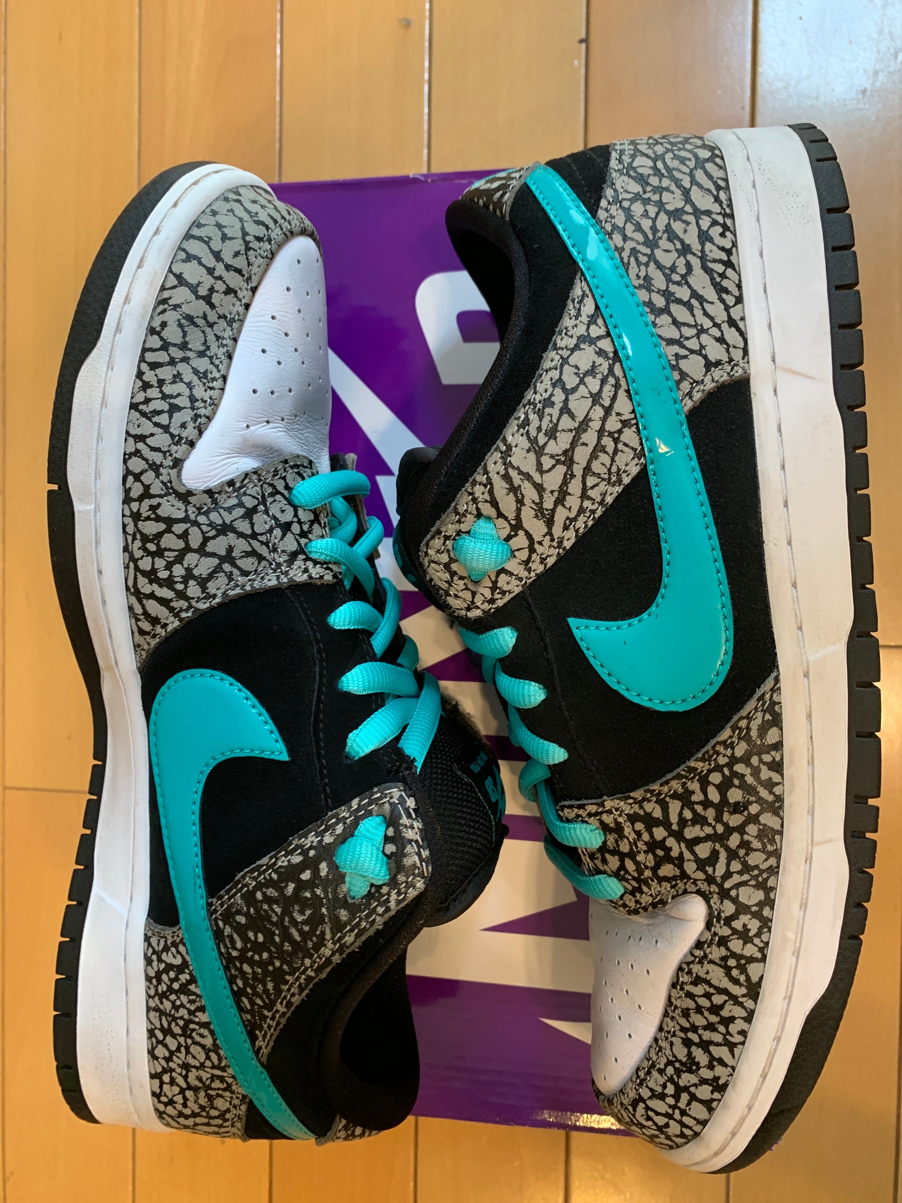 Nike SB Dunk Low "Elephant/Safari"