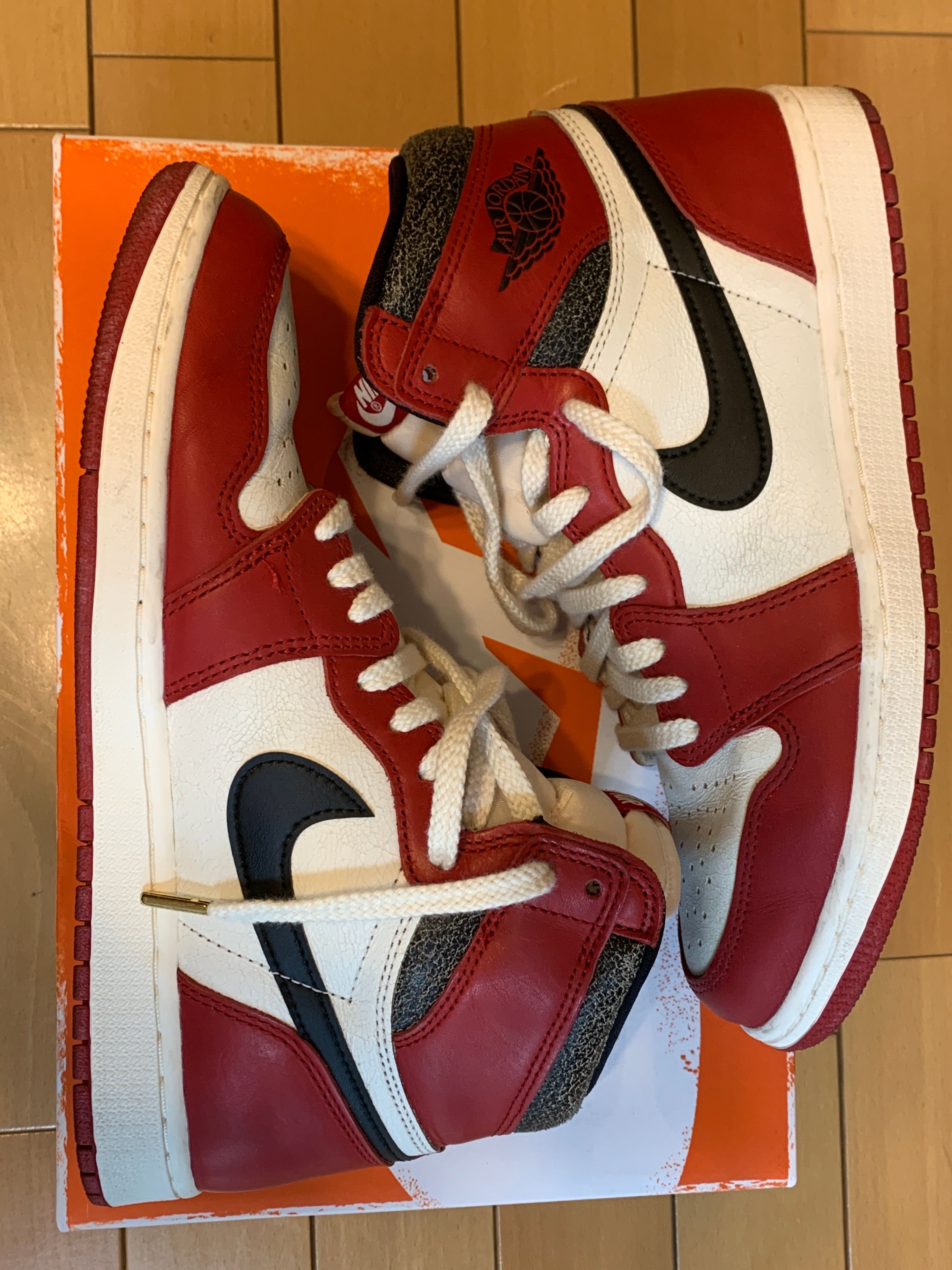 Nike Air Jordan 1 High OG "Lost & Found/Chicago"