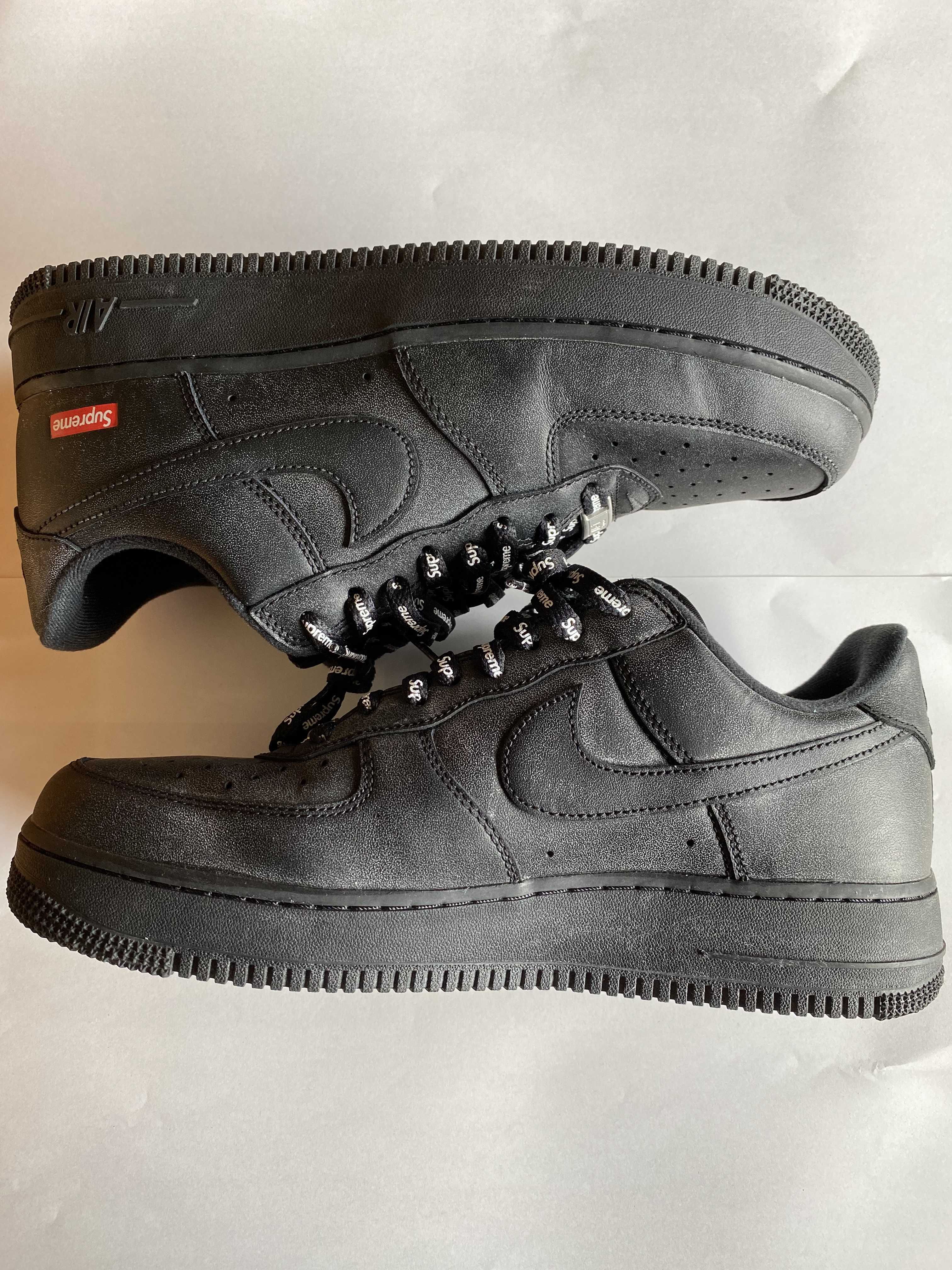 Supreme × Nike Air Force 1 Low "Black"