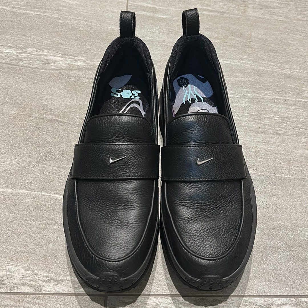 SWDC × Nike Women's Air Max Phenomena "Black/Metallic Silver"