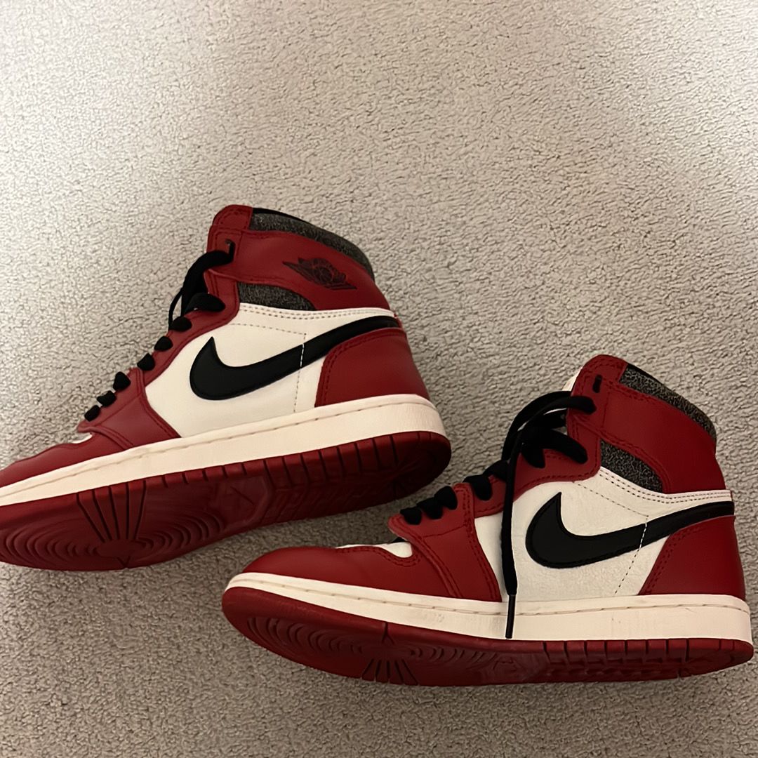 Nike Air Jordan 1 High OG "Lost & Found/Chicago"