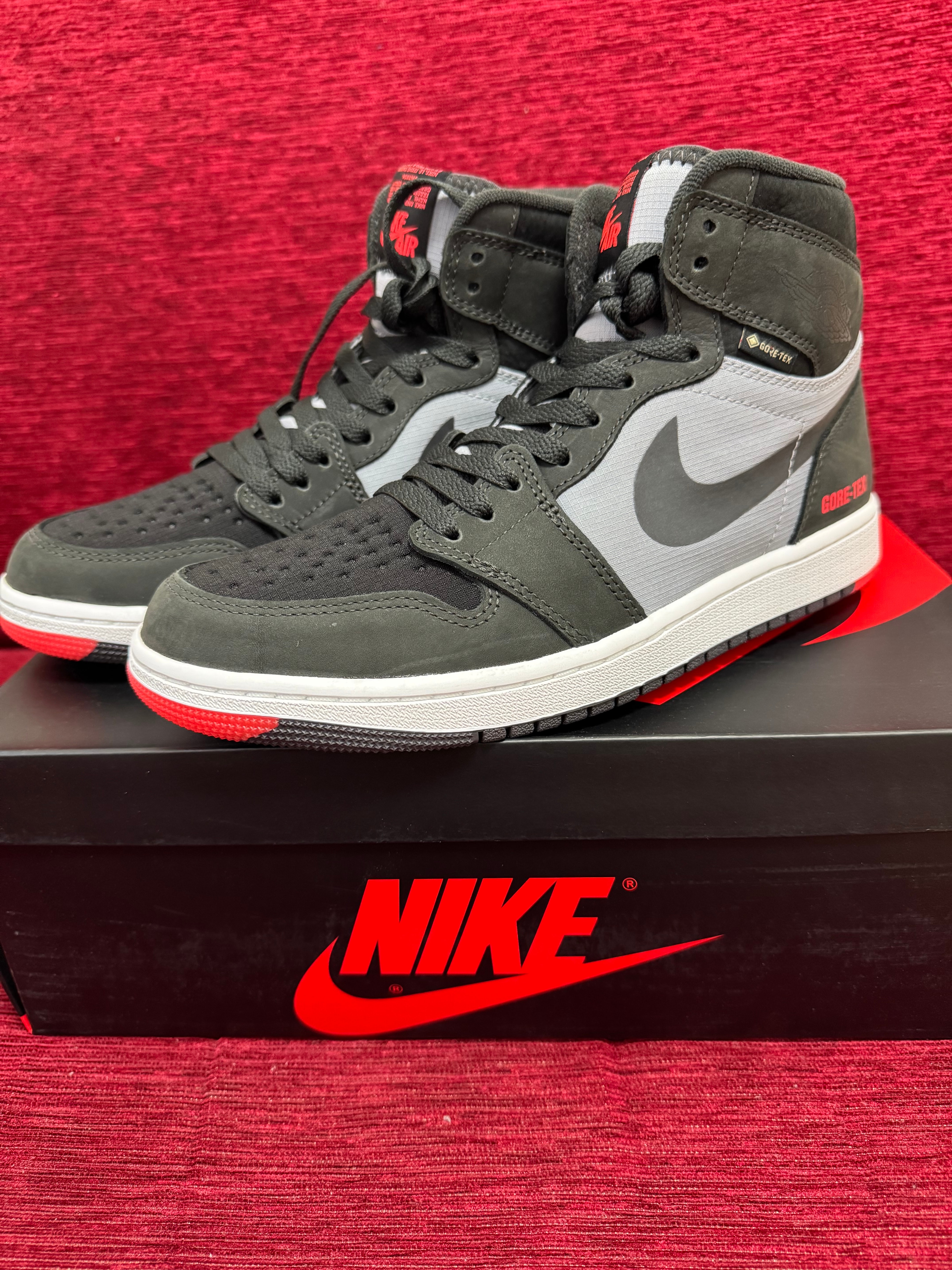 ジョーダン エアジョーダン1 (JORDAN Air Jordan 1) の新作・中古通販